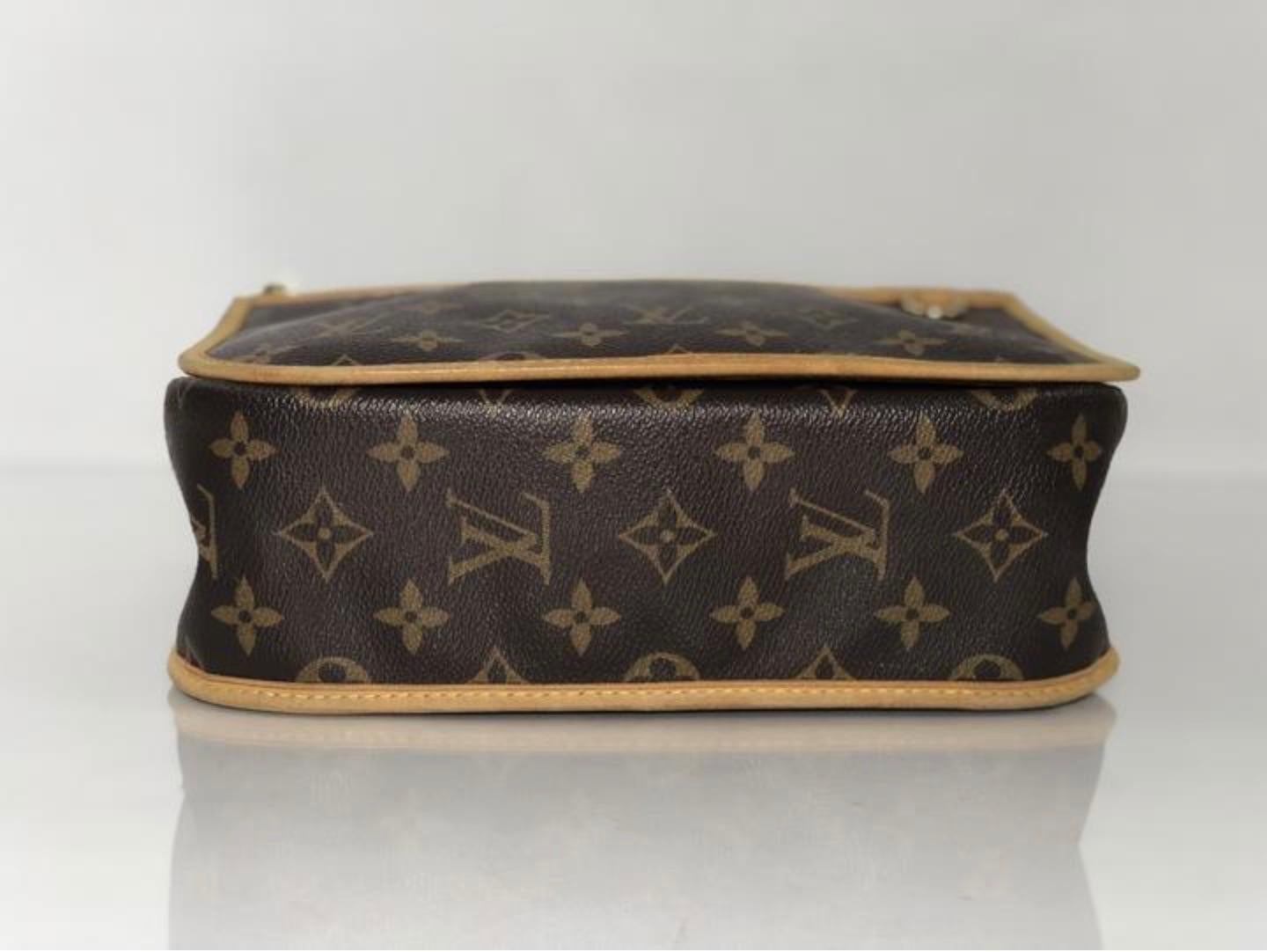  Louis Vuitton Monogram Messenger Bosphore PM Crossbody Handbag For Sale 2