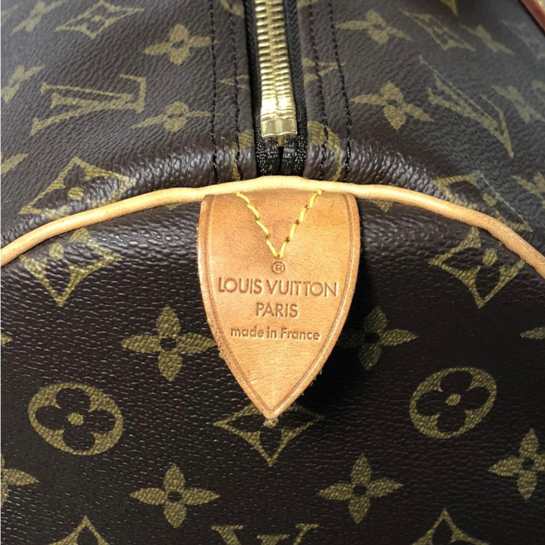 Women's or Men's  Louis Vuitton Monogram Keepall 55 Travel Top Handle Bag For Sale
