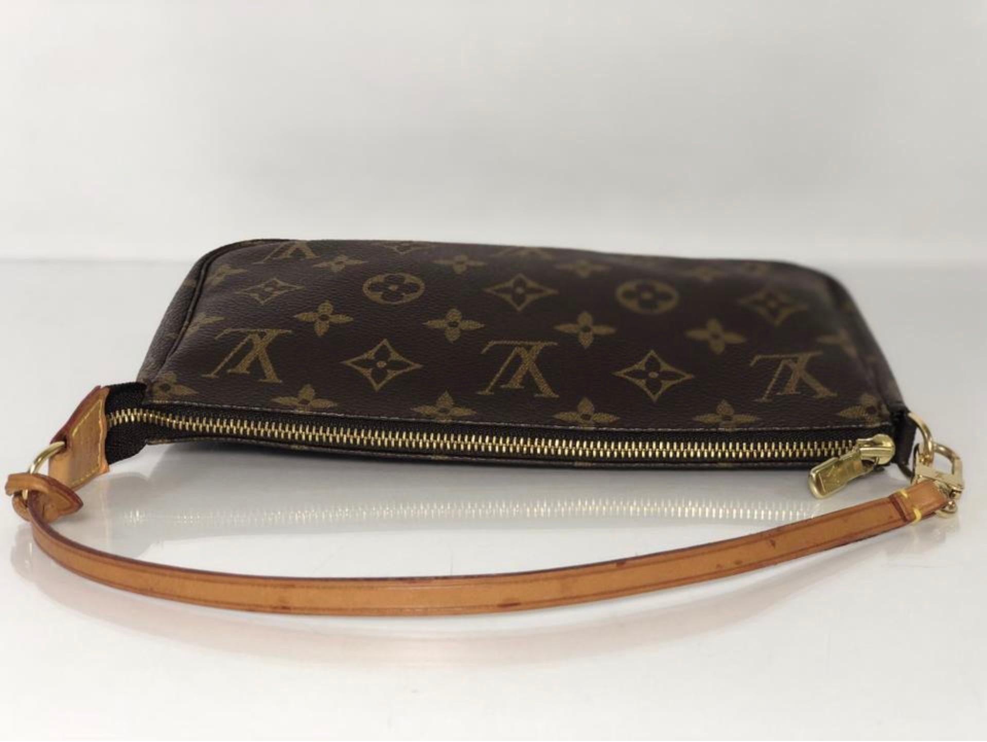  Louis Vuitton Monogram Pochette Accessories Wristlet Handbag For Sale 1