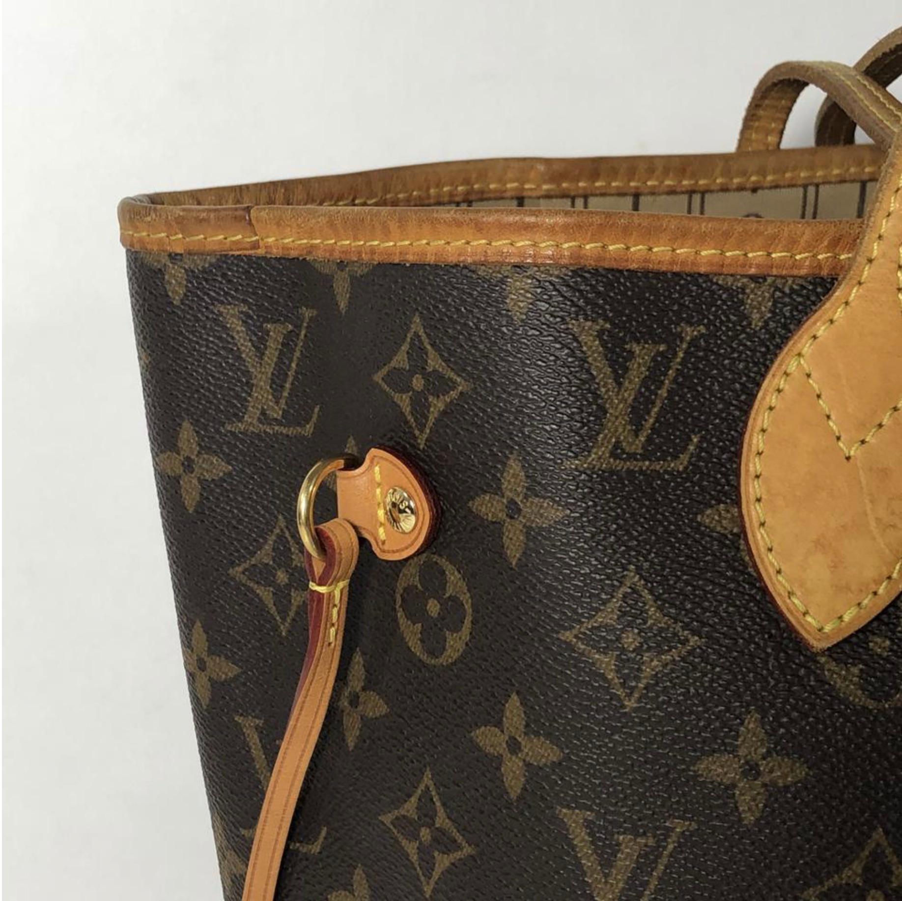  Louis Vuitton Monogram Neverfull MM Tote Shoulder Handbag In Good Condition For Sale In Saint Charles, IL