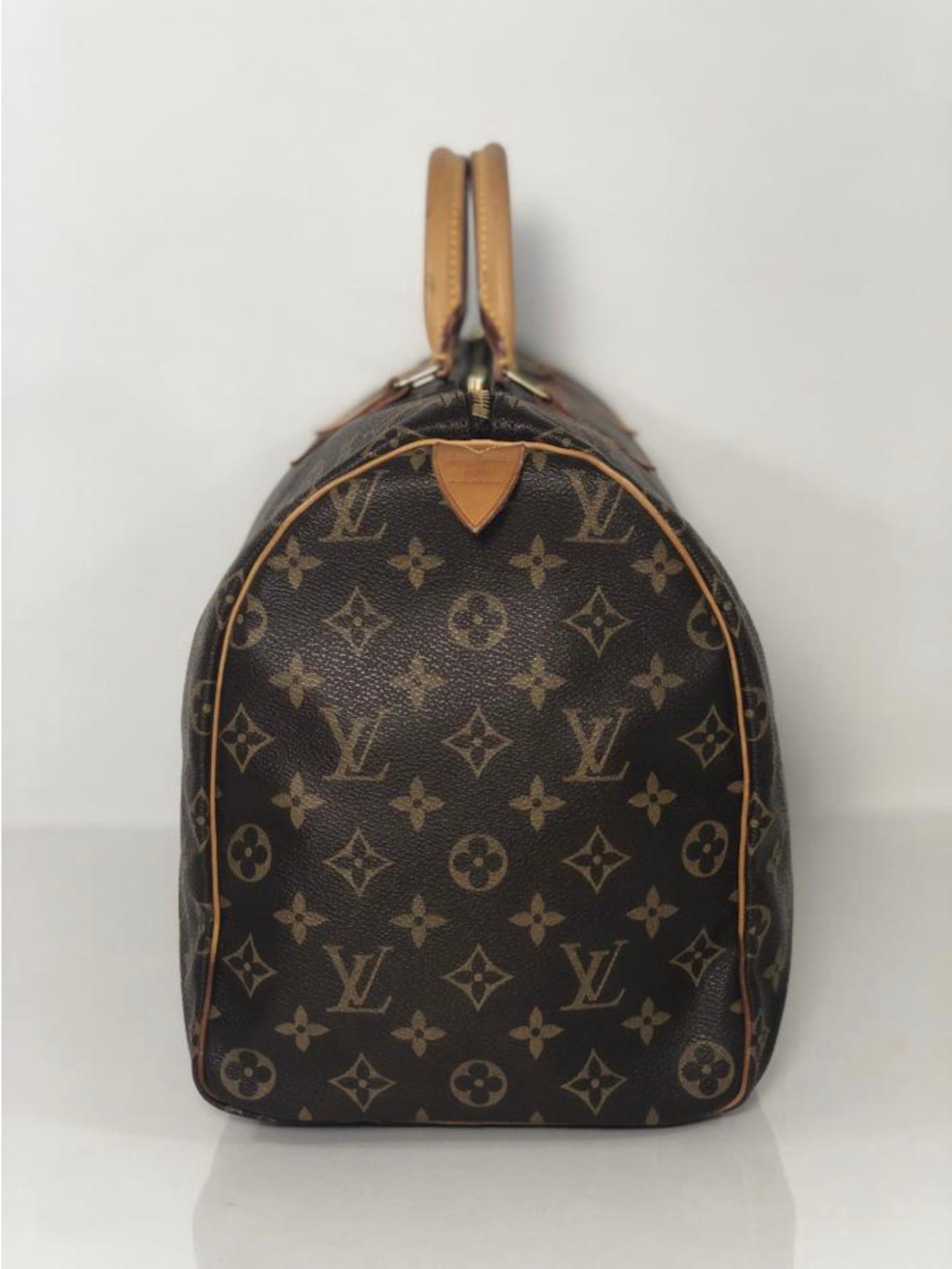 Black Louis Vuitton Monogram Speedy 40 Satchel Top Handle Handbag For Sale