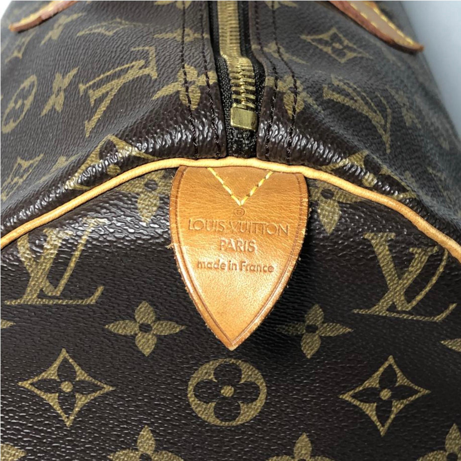 Louis Vuitton Monogram Speedy 40 Satchel Top Handle Handbag In Excellent Condition For Sale In Saint Charles, IL