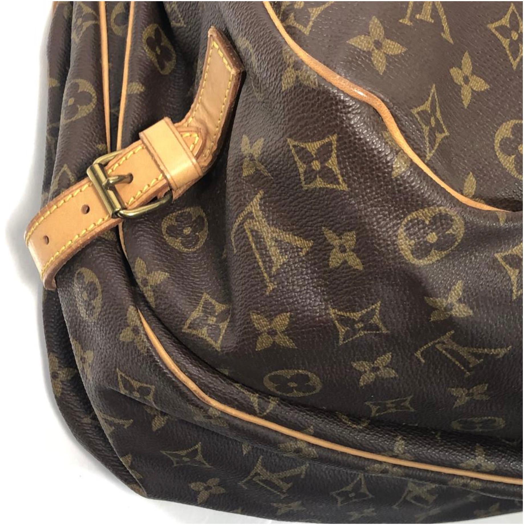  Louis Vuitton Monogram Saumur 35 Crossbody Shoulder Handbag For Sale 3