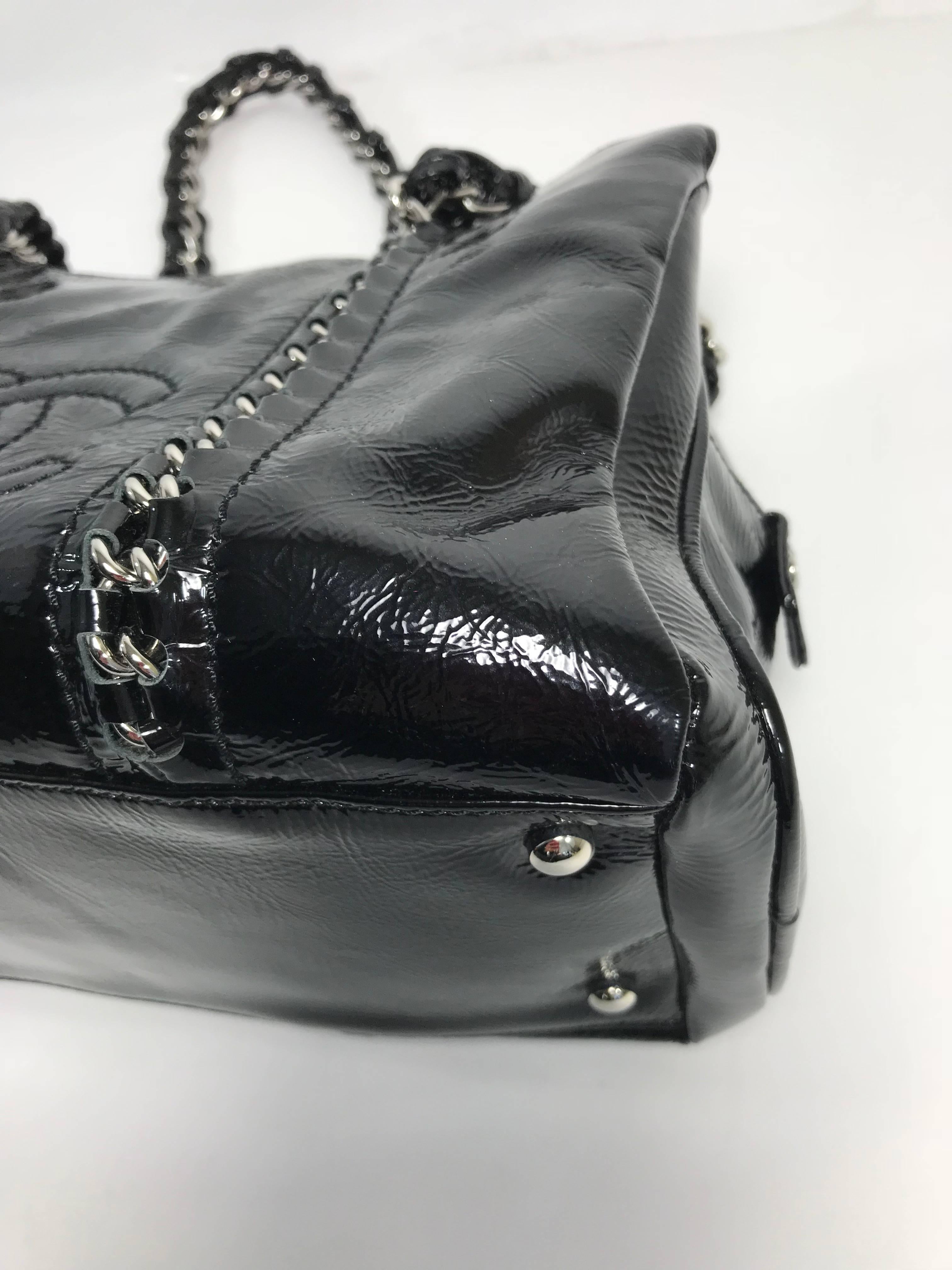 Chanel Black Patent Leather Shoulder Bag  2