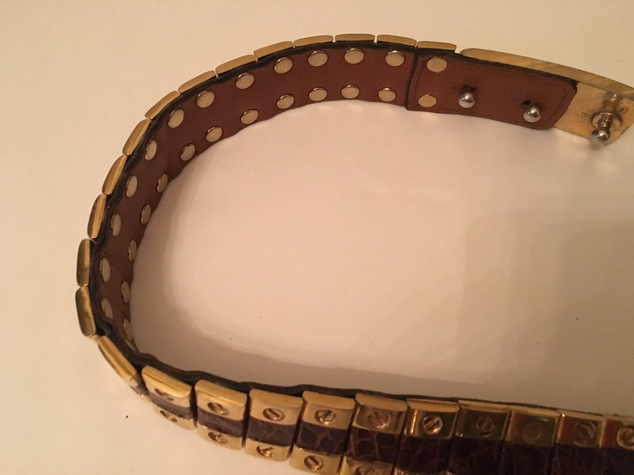 Women's or Men's Important vintage leather and gold plated metal  Belt Gucci Style For Sale