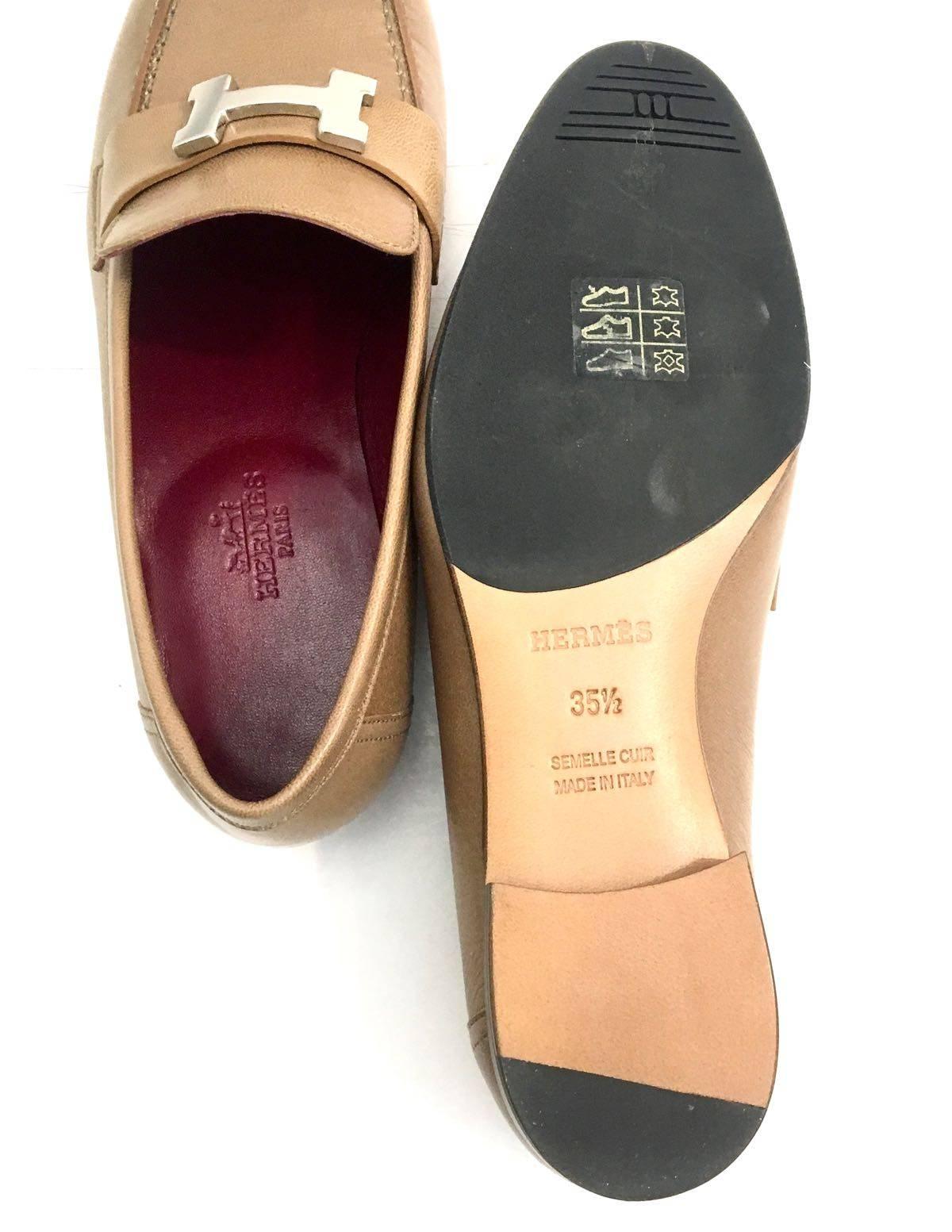 Hermes Paris Moccasin kidskin color taupe palladium-plated H  In Excellent Condition In Milan, IT