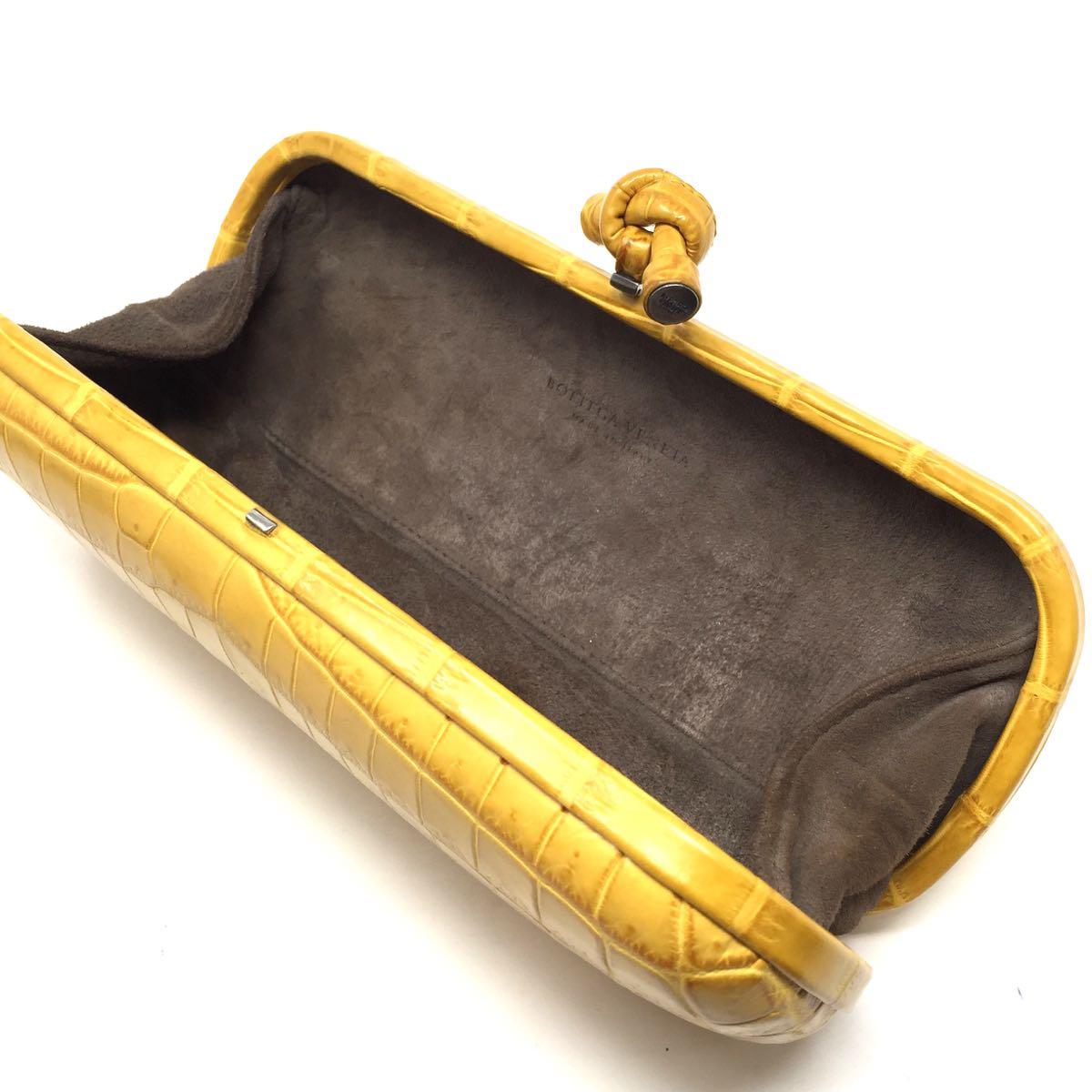 Bottega Veneta Yellow Crocodile Stretch Knot Clutch In Good Condition In Milan, IT