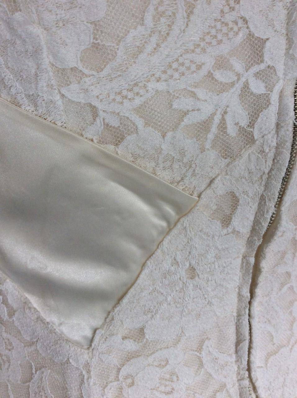 Vintage cream wedding gown In Excellent Condition For Sale In Tetsworth, GB