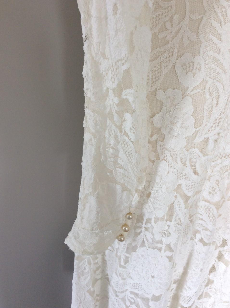 Vintage cream wedding gown For Sale 3
