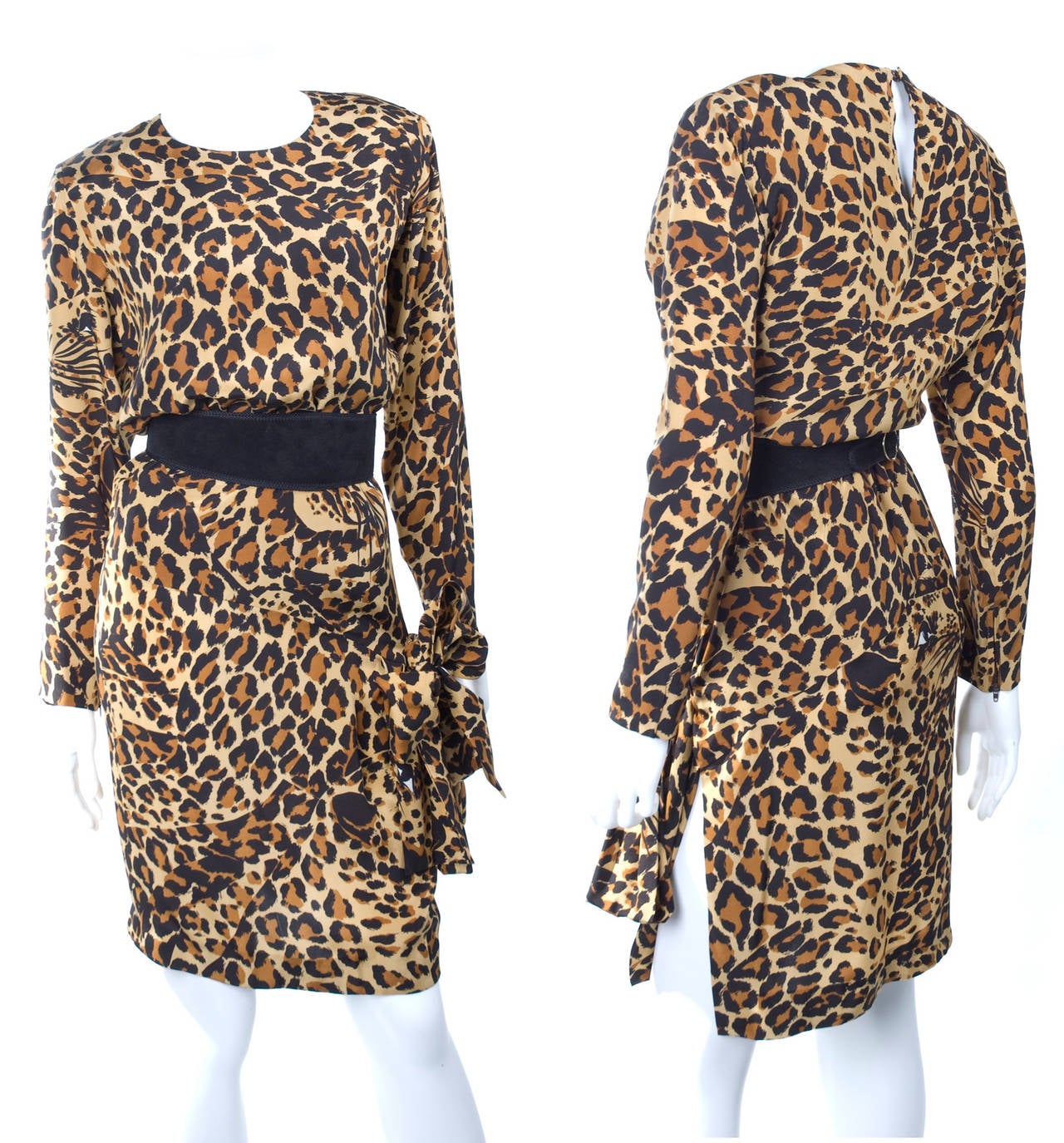 Iconic Vintage Yves Saint Laurent Silk Leopard Print Dress
Jacquard silk in camel,brown and black.
The black suede belt with corded trim.
Zipper in the back and at wrist.
Size 40 EU
Measurements:
Length 38 - Bust 38 - Waist 27 - Hips 38 inches