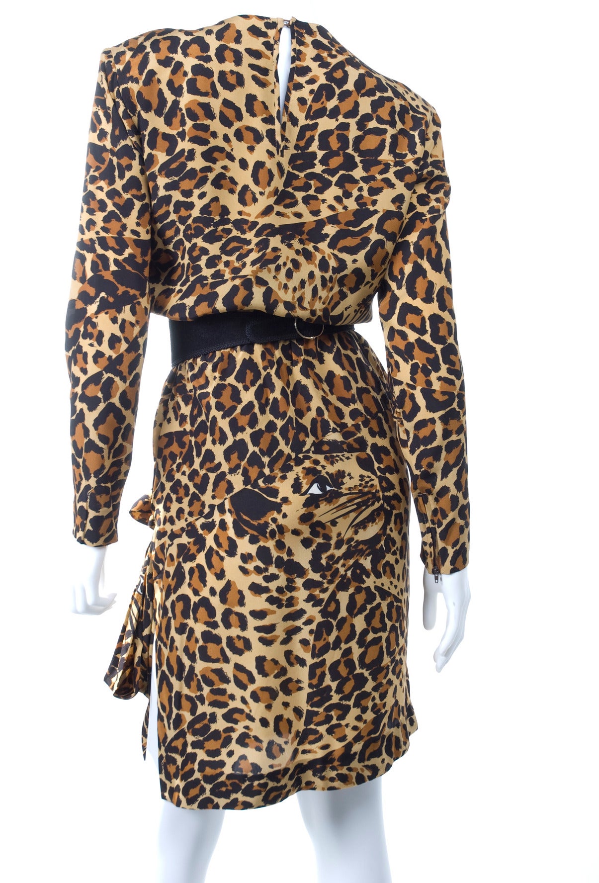 Iconic Vintage Yves Saint Laurent Silk Leopard Print Dress In Excellent Condition For Sale In Hamburg, Deutschland