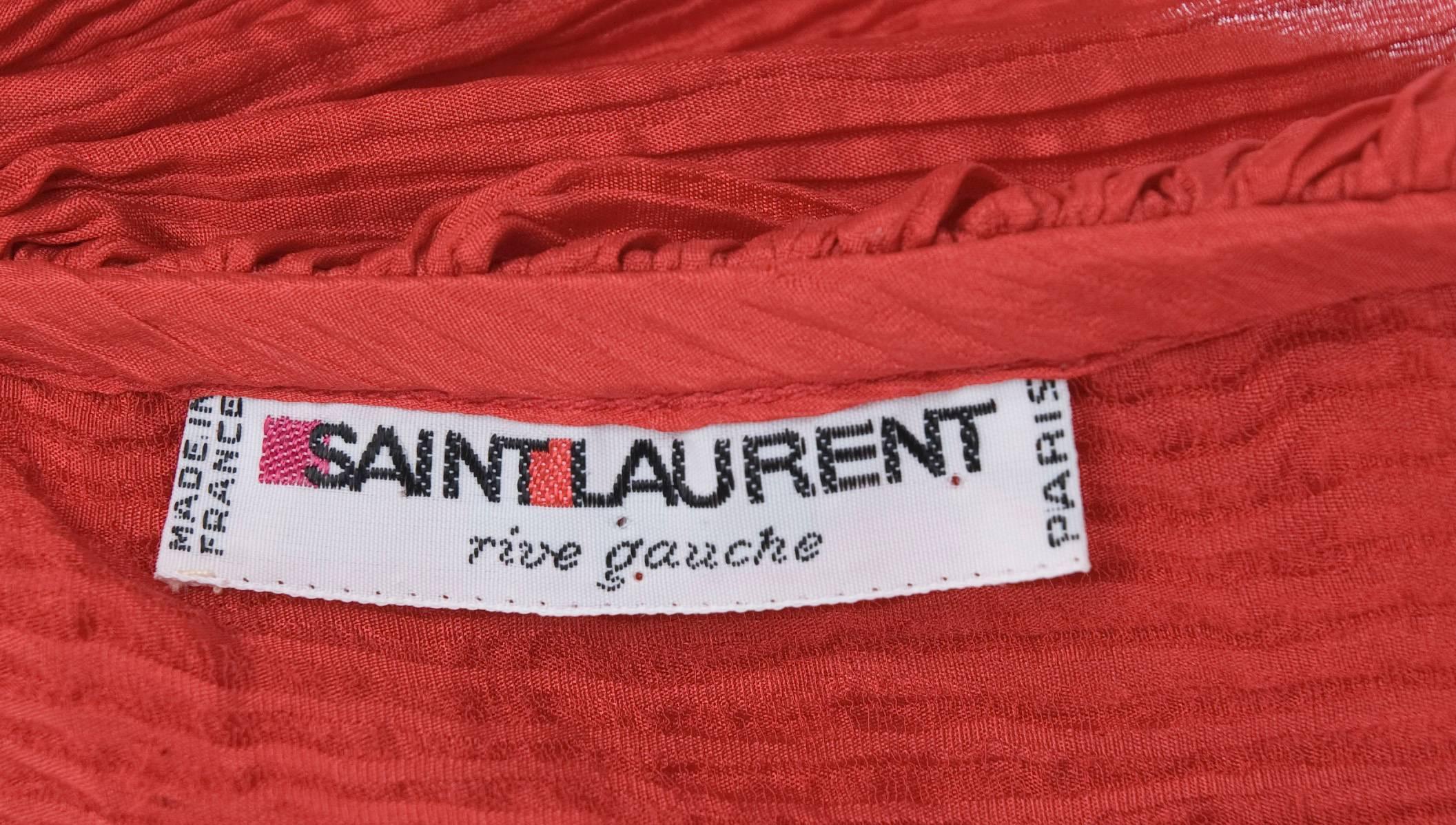 Vintage Yves Saint Laurent Cocktaildress in Red and Asymmetrical Hemline For Sale 4