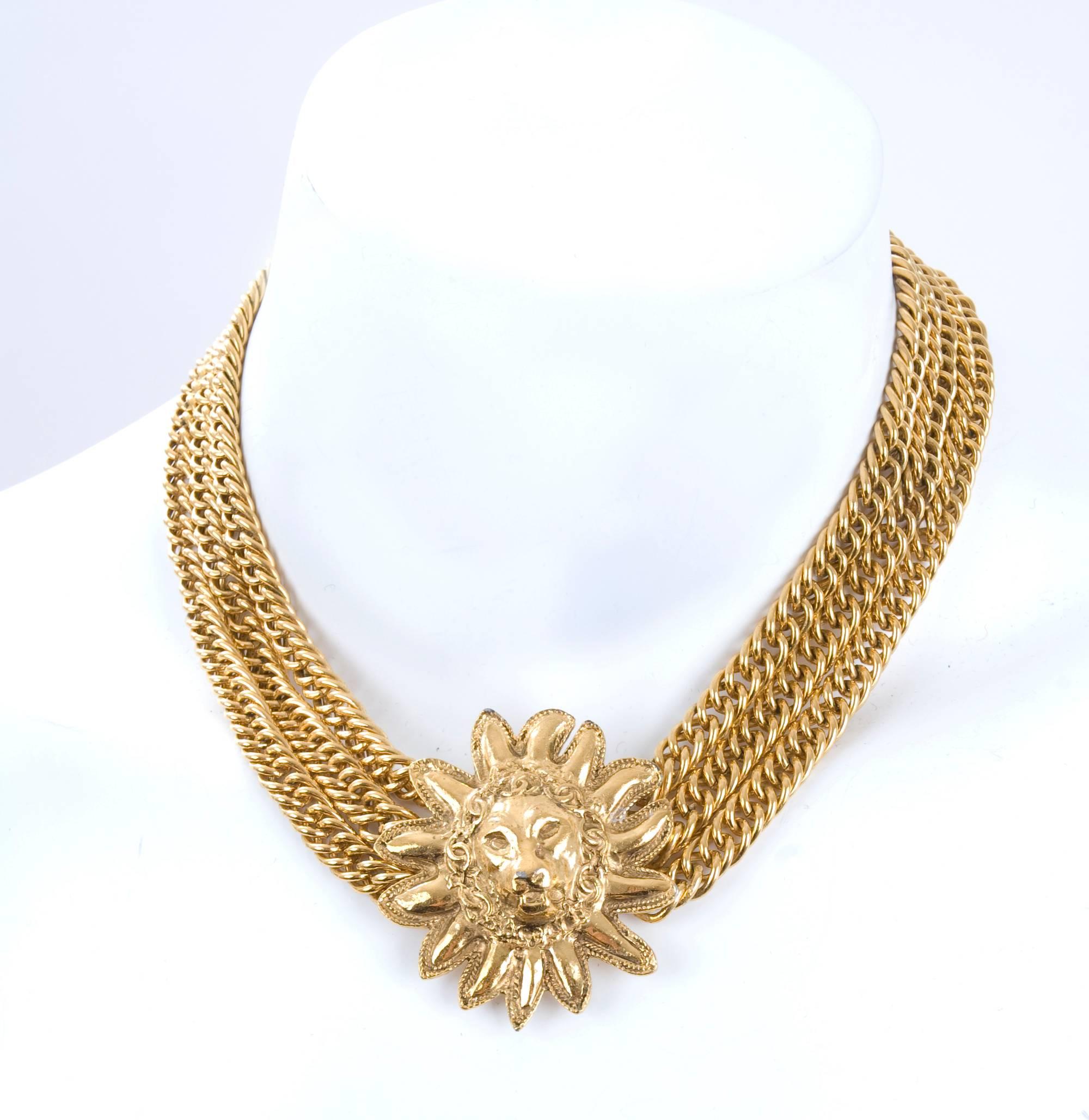 Women's 80's Chanel Vintage Leo Lion Mane Choker Necklace For Sale