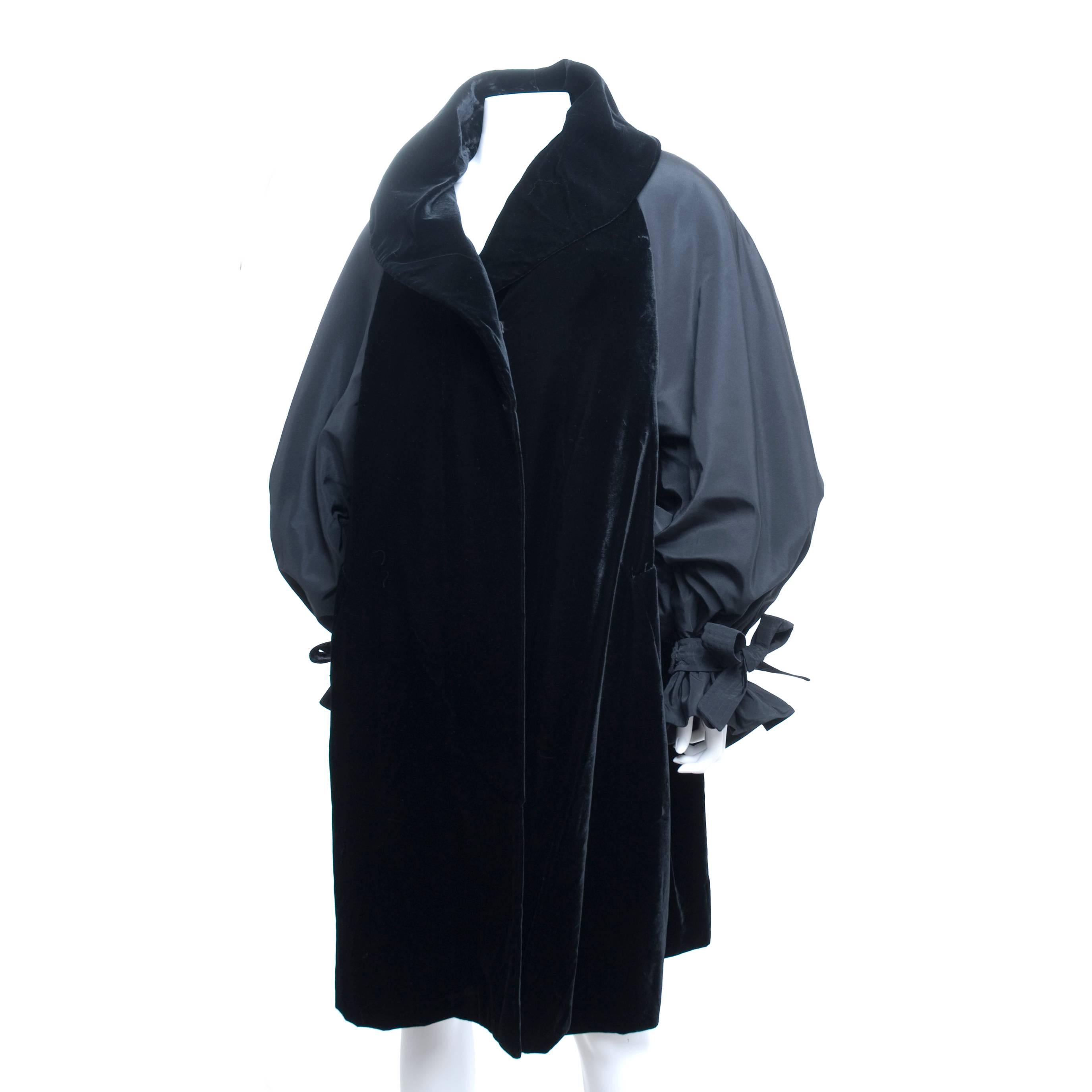 Vintage 90's Christian Lacroix Black Velvet Oversized Coat For Sale 1