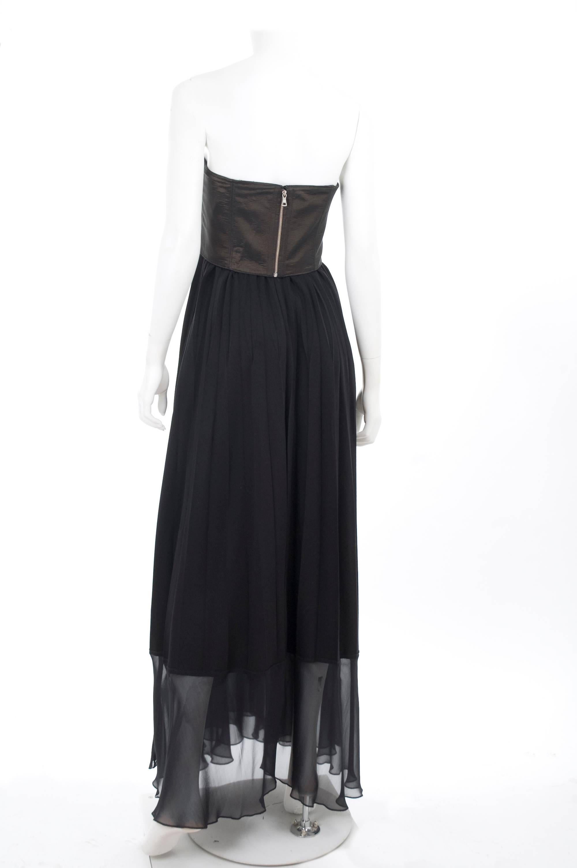 90s Jean Paul Gaultier Straples Evening Dress with Pleats, Chiffon and Corsage In Excellent Condition For Sale In Hamburg, Deutschland