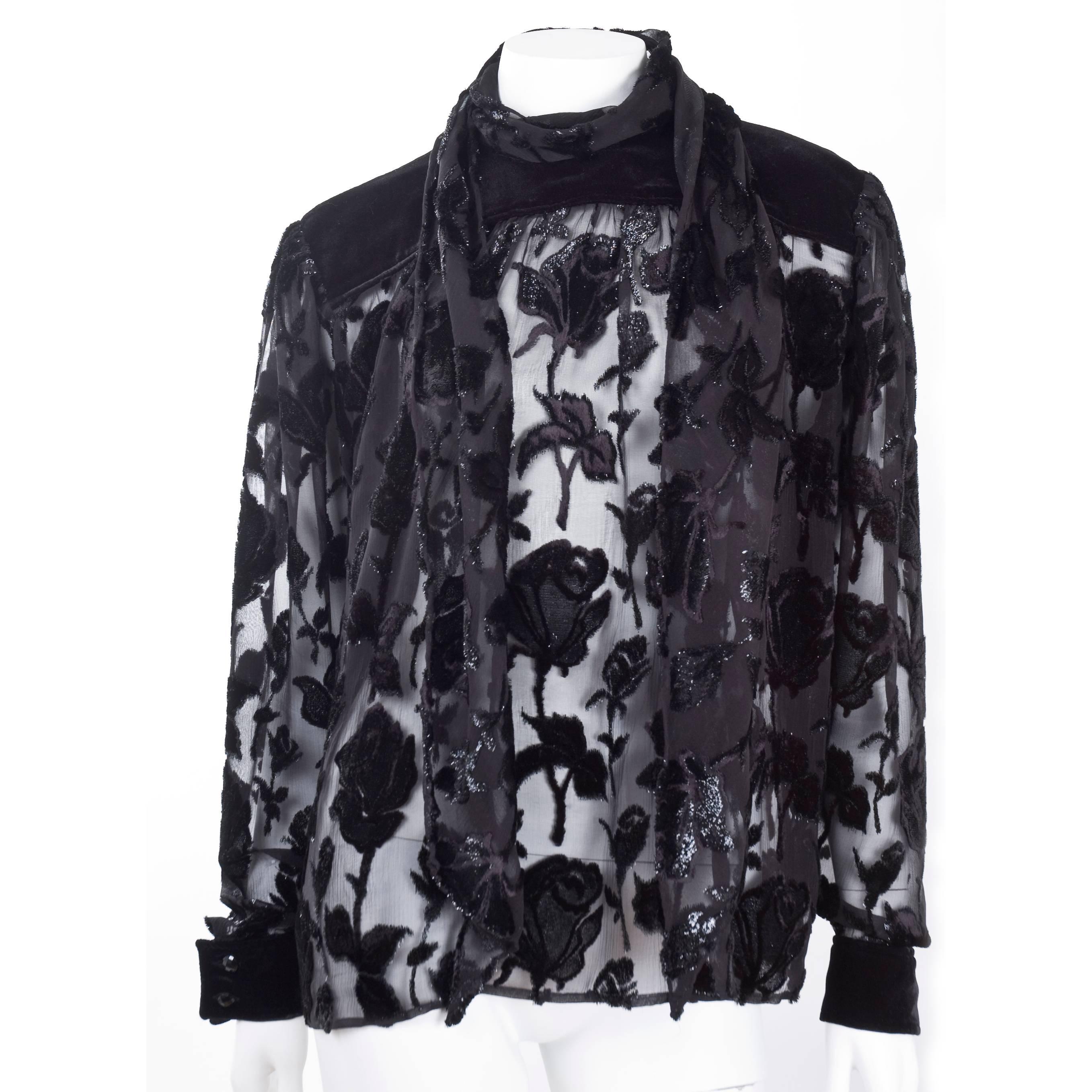90s Vintage Emanuel UNGARO Black Silk Blouse with Rose Pattern Burnout Velvet  For Sale 5