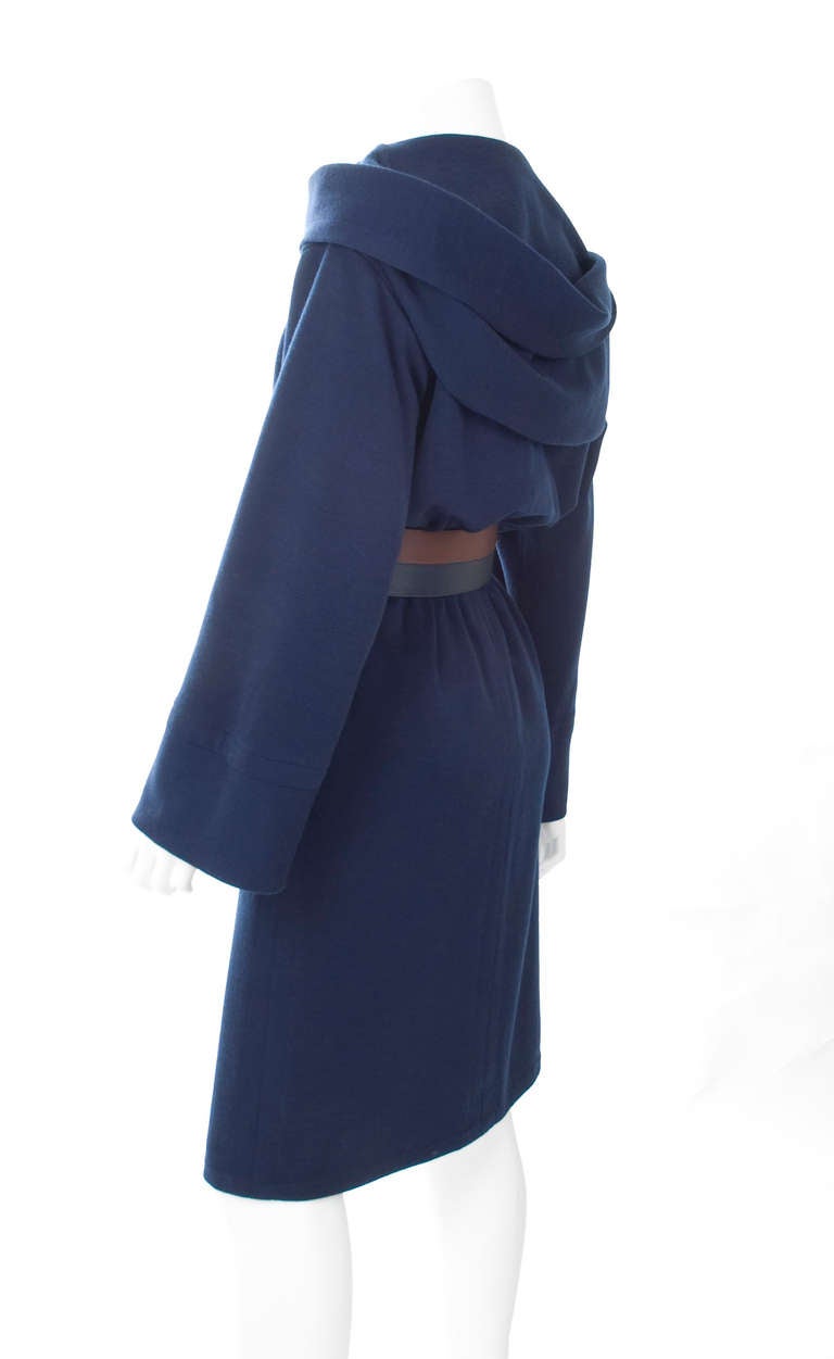 70's Yves Saint Laurent Jersey Dress with Belt In Excellent Condition For Sale In Hamburg, Deutschland