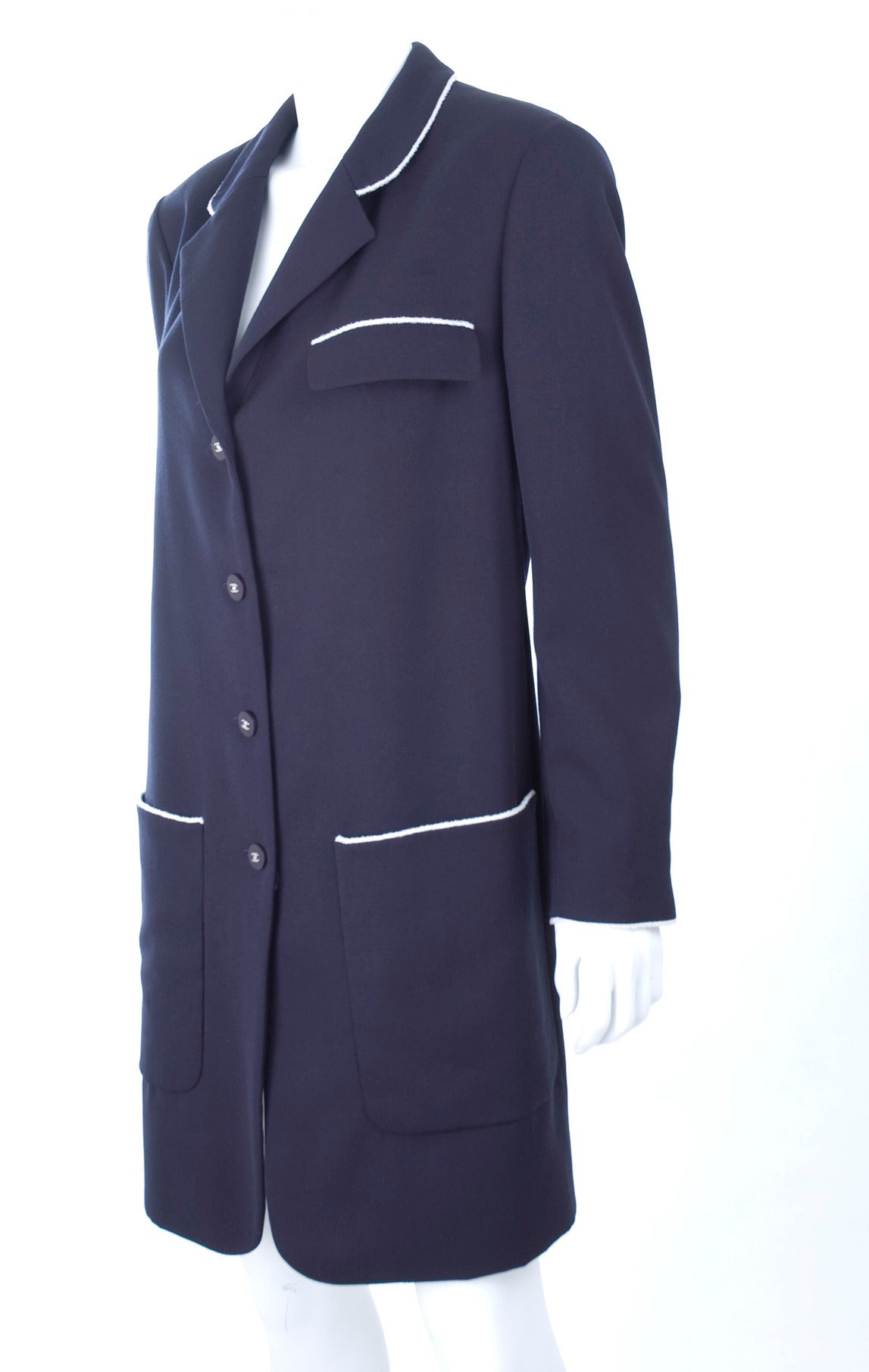 1996 Chanel Long Jacket or Coat size 48 In Excellent Condition For Sale In Hamburg, Deutschland