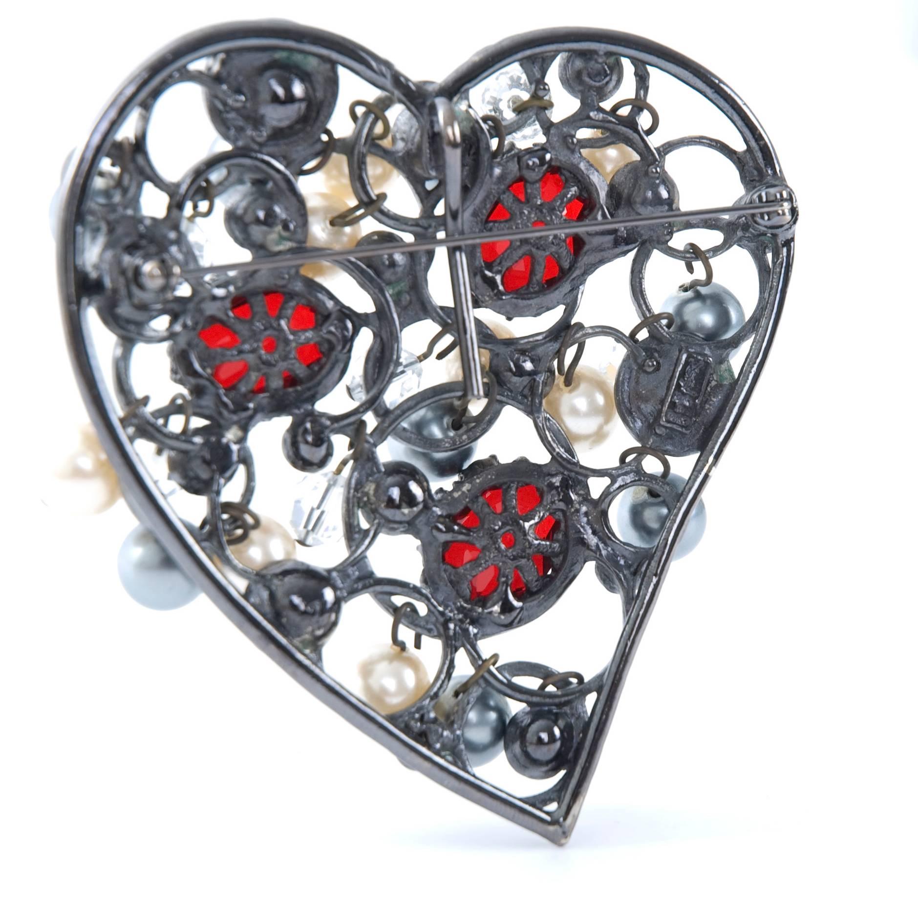 YVES SAINT LAURENT Heart Brooch Pendant For Sale 1