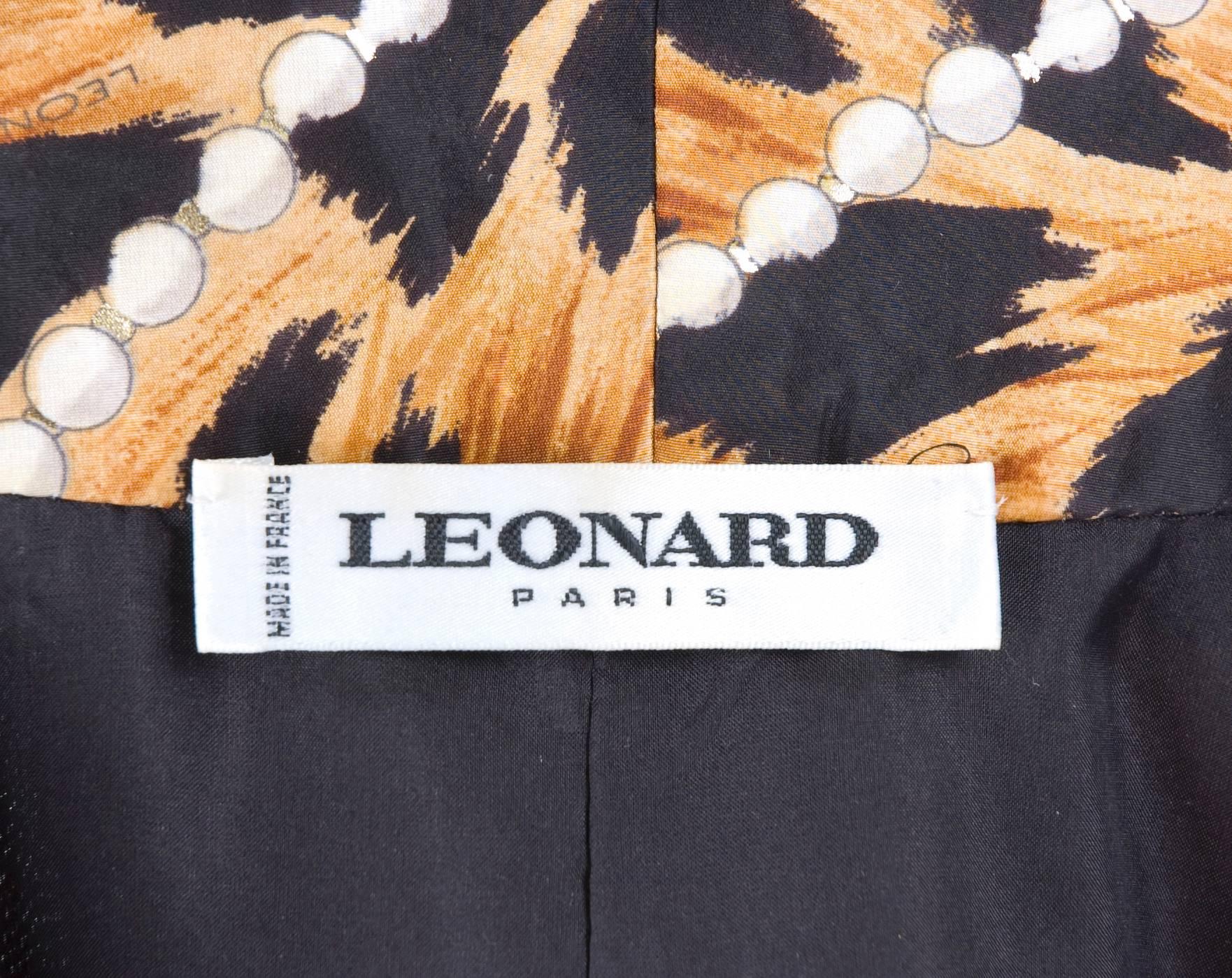 Vintage LEONARD Silk Coat Hand Printed Pattern For Sale 5