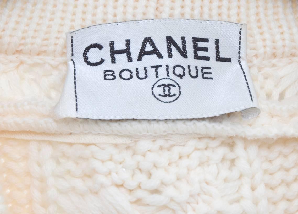 Vintage CHANEL Pearl Encrusted Cable Knit Cardigan in Creme sz.Large For Sale 4