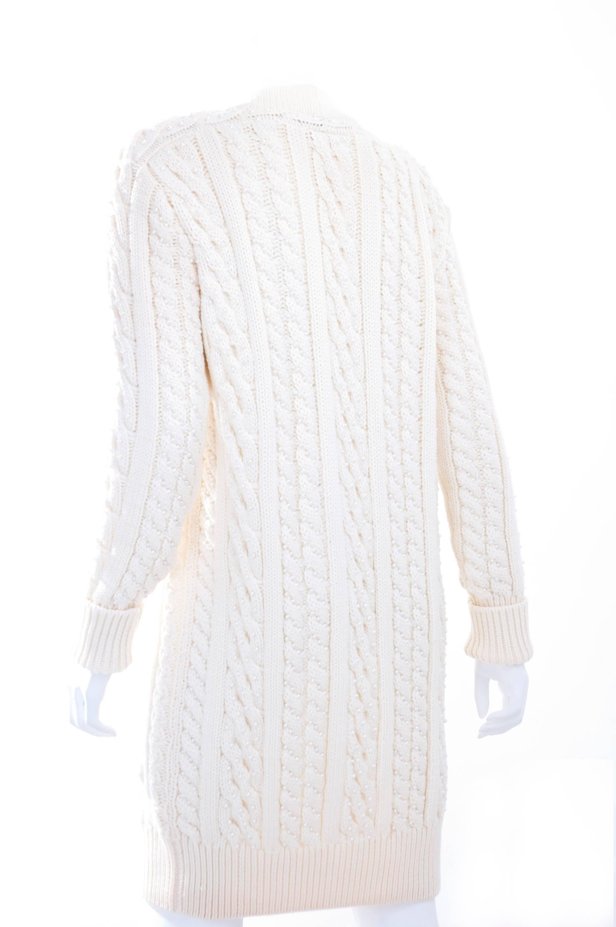 Vintage CHANEL Pearl Encrusted Cable Knit Cardigan in Creme sz.Large For Sale 1