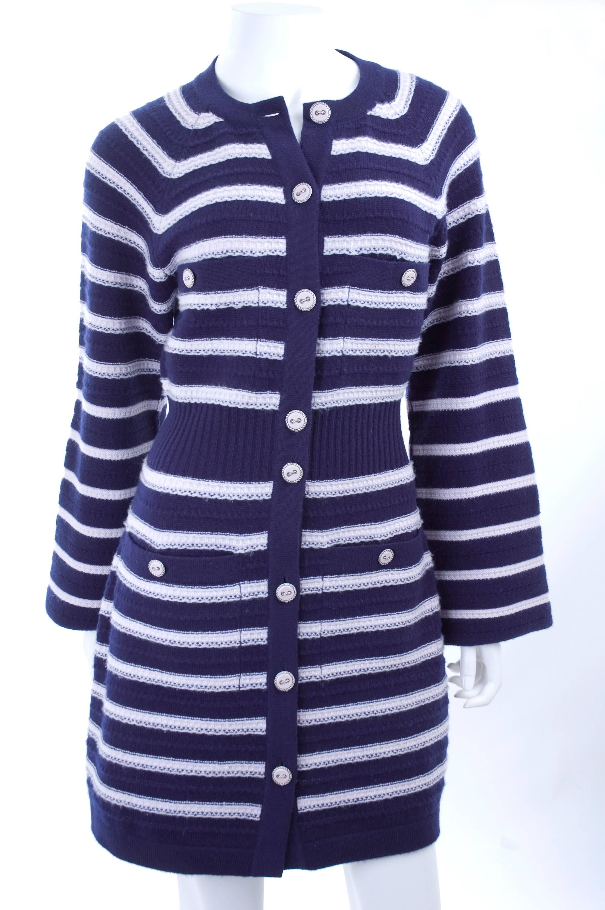 Chanel Knit Cashmere Jacket in Navy and Pink For Sale 1