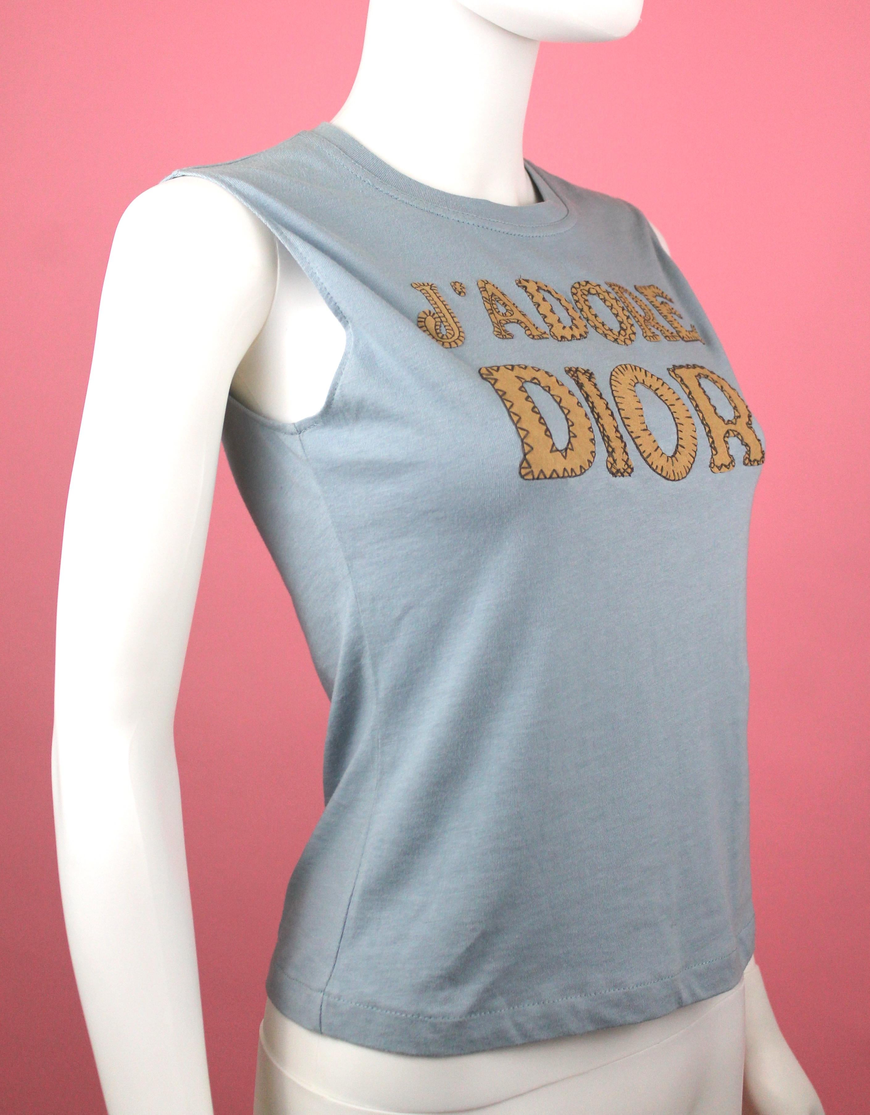 -Iconic Galliano for Dior piece
-Features J'Adore Dior logo on the front in flocked lettering with unique stitching on each letter border
-100% cotton
-Made in Italy
-Size US 8, fits more like a 6
-Could be a muscle shirt on the right