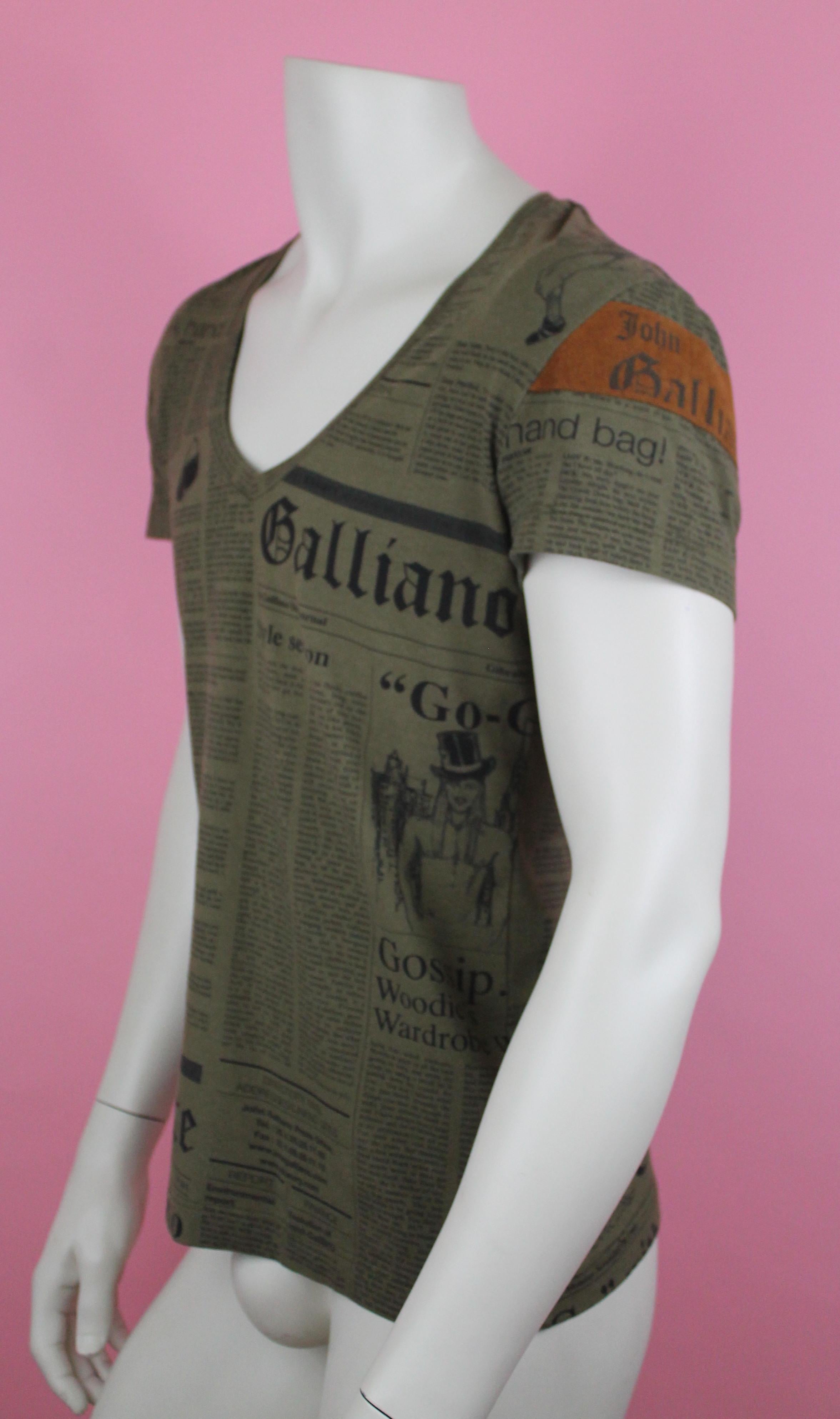 Women's or Men's Galliano Gazette Newspaper Print Olive T-Shirt, SS2006, Size S For Sale