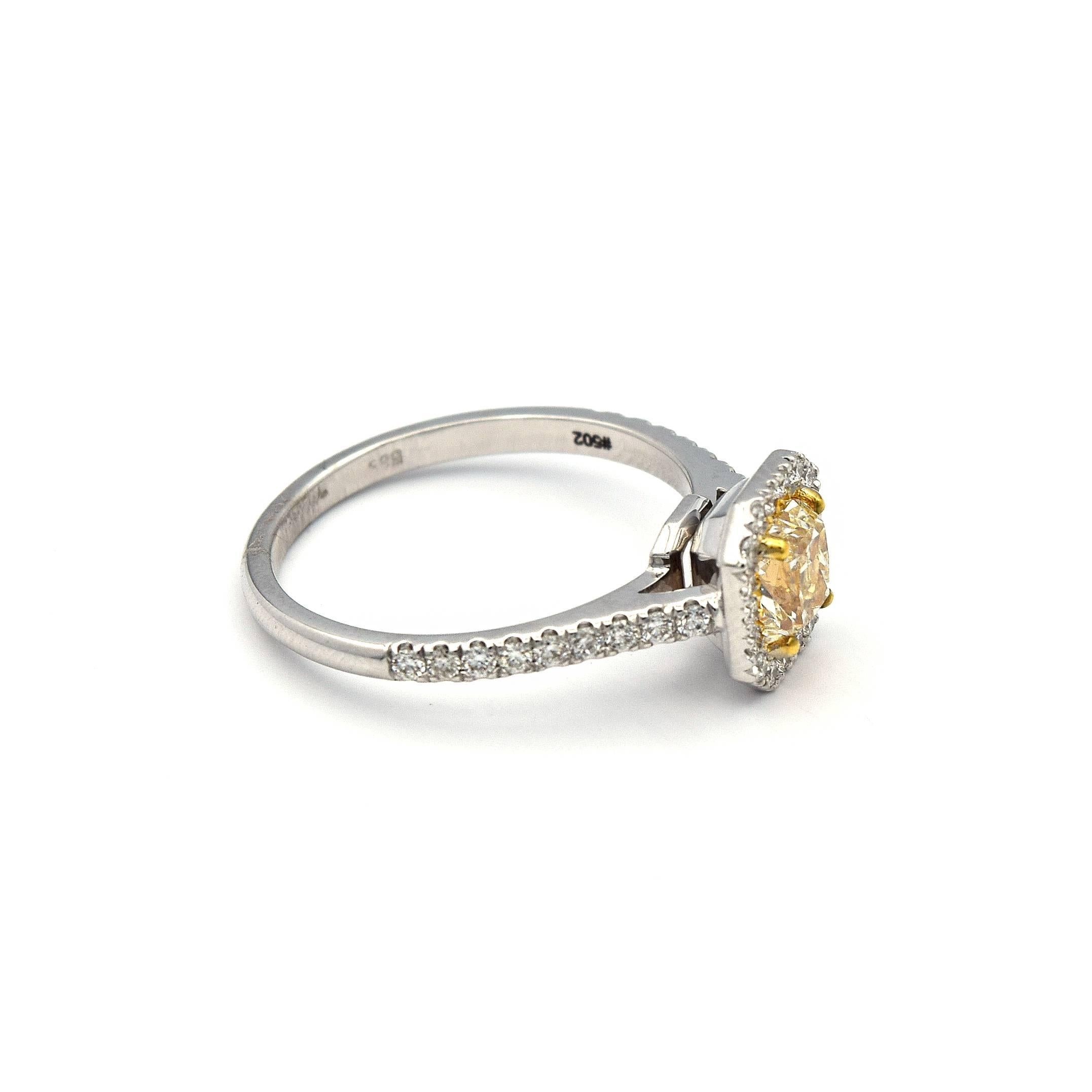 Women's or Men's 0.90ct Radiant Natural Yellow Diamond Ring with White Pave Diamonds in 14k WG  For Sale