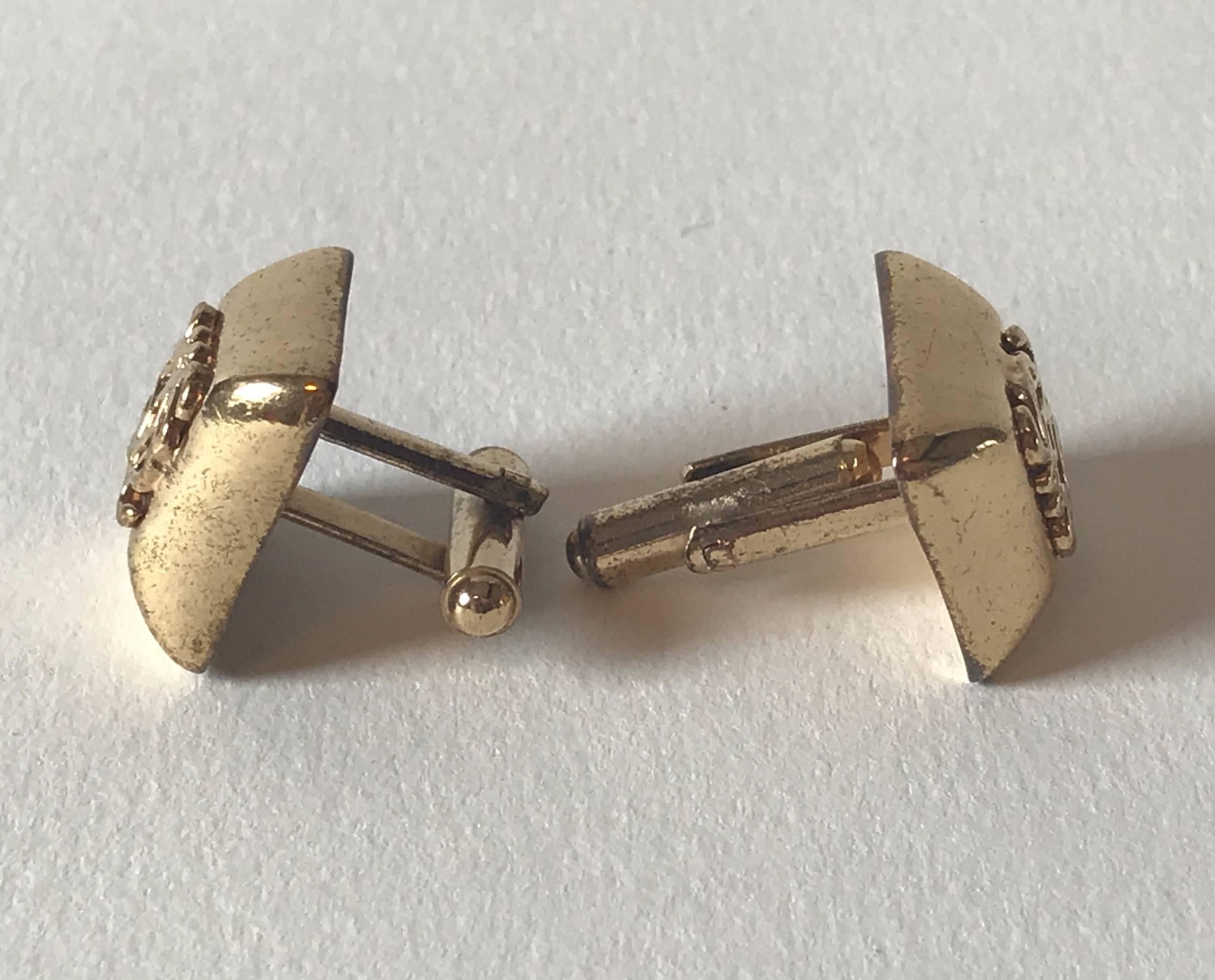 Contemporary LOEWE gilt metal cufflinks. 1980's For Sale
