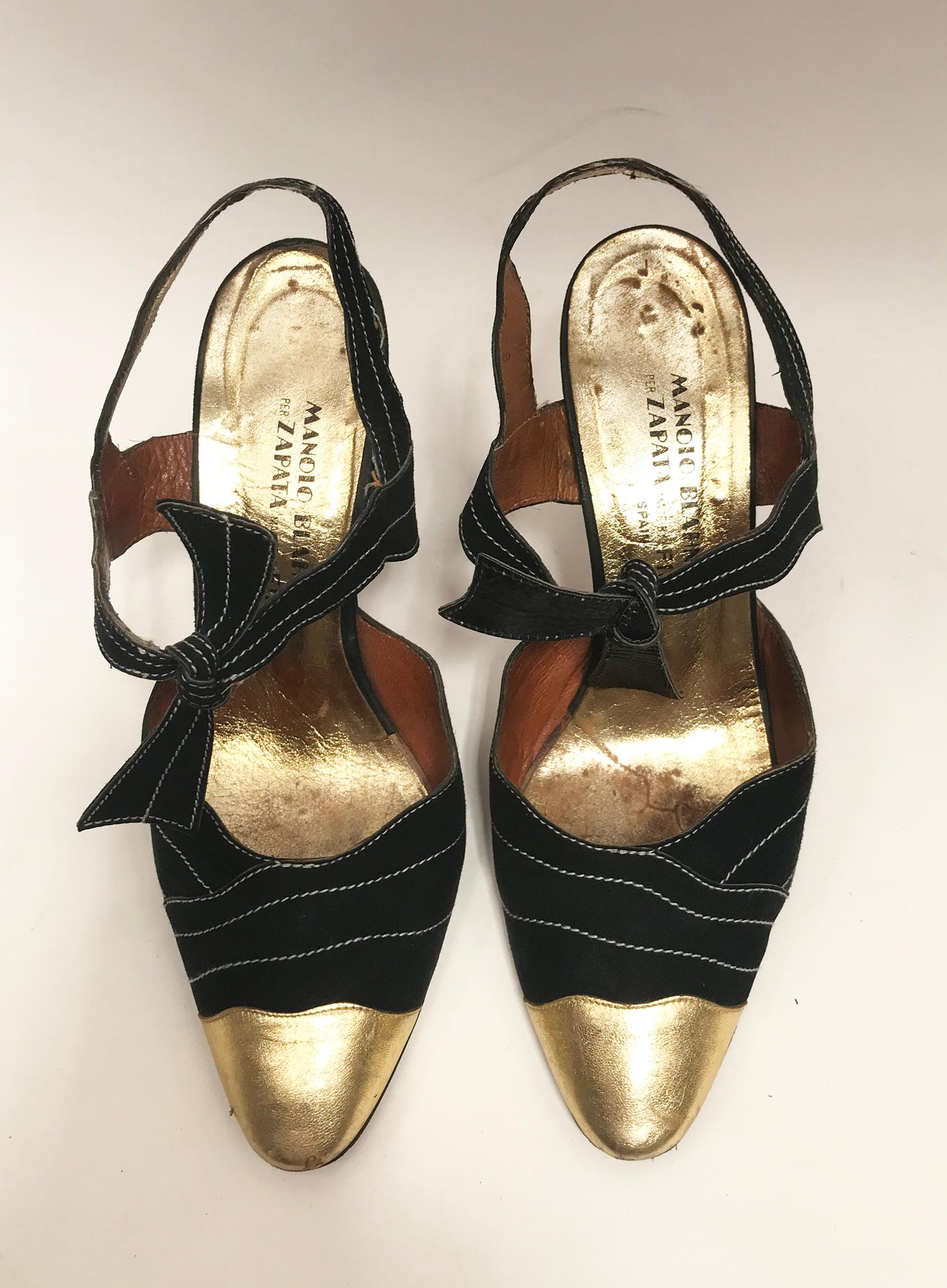 1970's Manolo Blahnik Suede and Gold leather night shoes. In Good Condition In Bilbao, ES