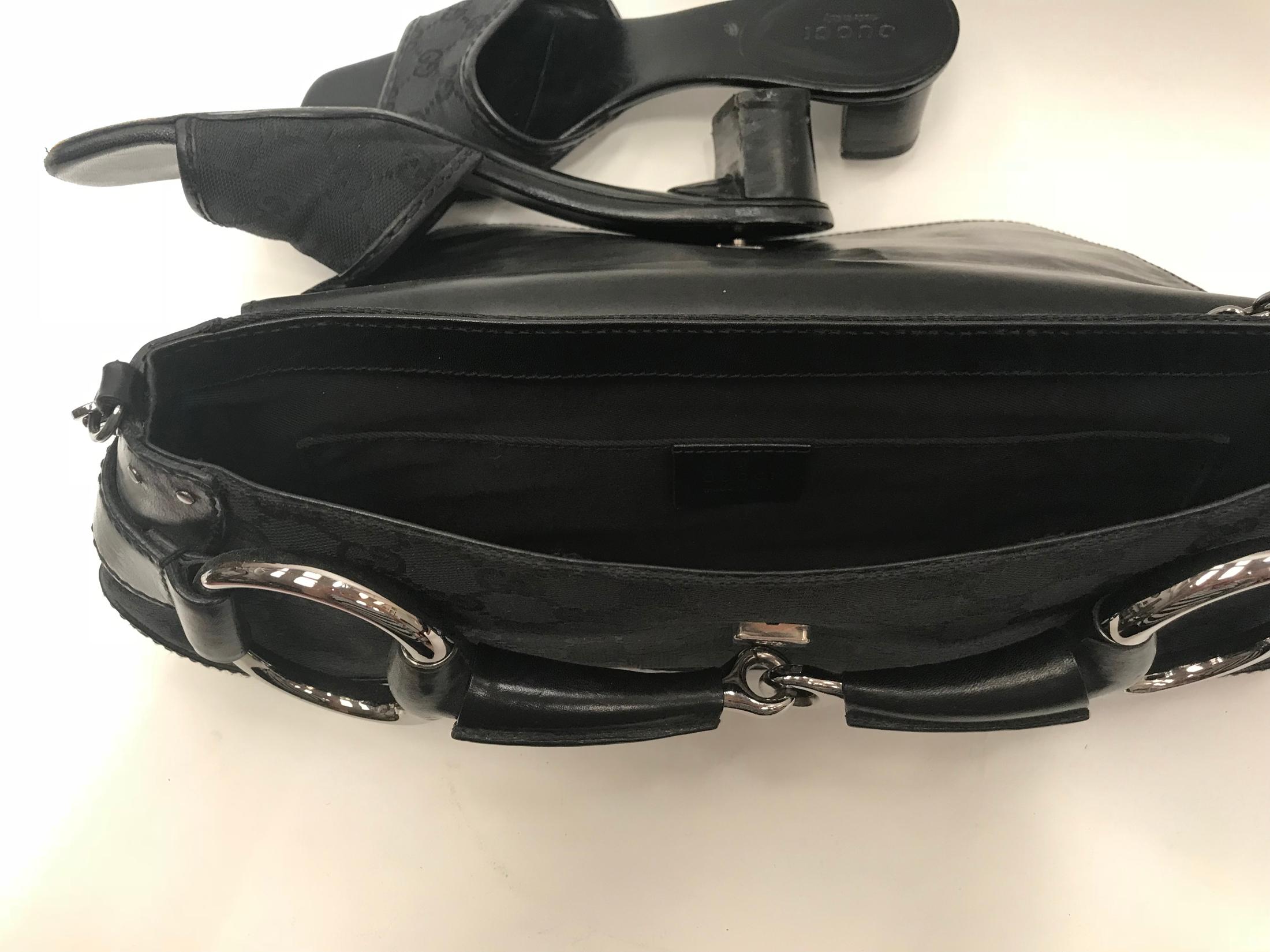 Black Gucci black canvas monogram horsebit clutch bag For Sale