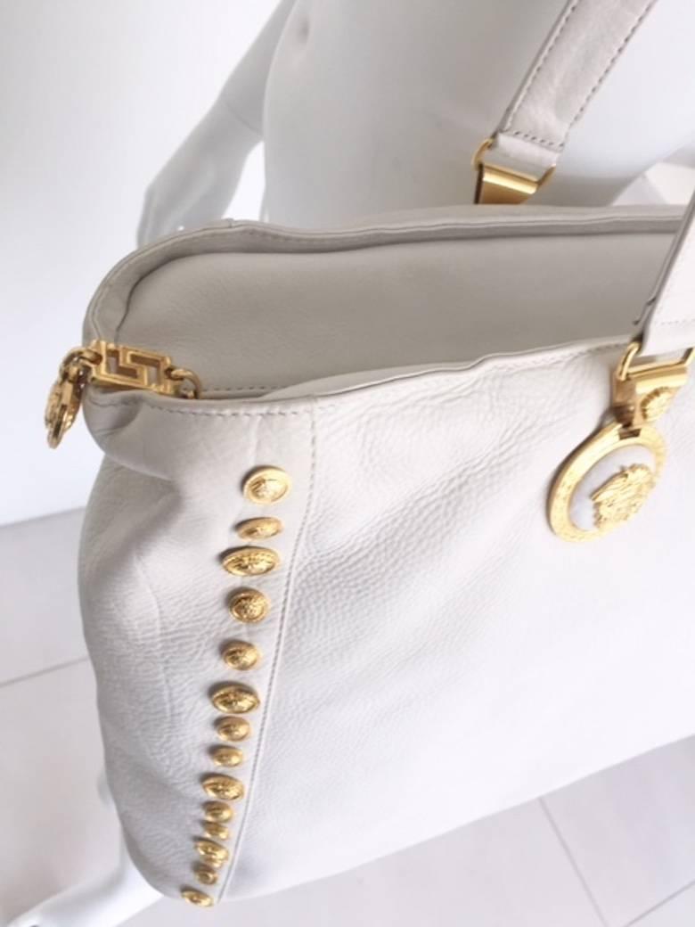 Gianni Versace Couture White Leather Crossbody Bag w / Gold Toned Medusa,  1990s 2