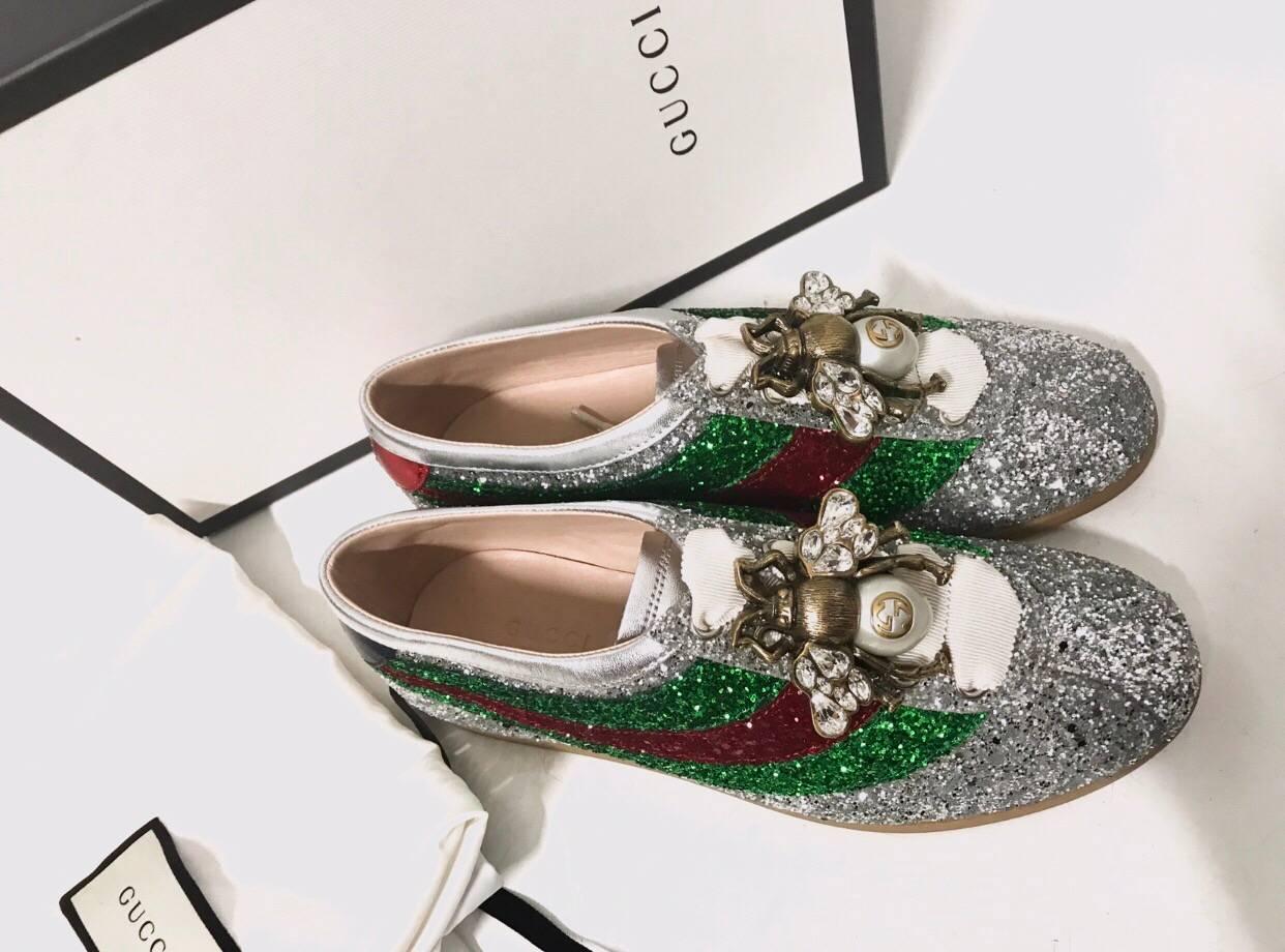 Gucci Sneaker Shoes in Silver Glittery Leather, 2017  In New Condition For Sale In Lombardia, IT