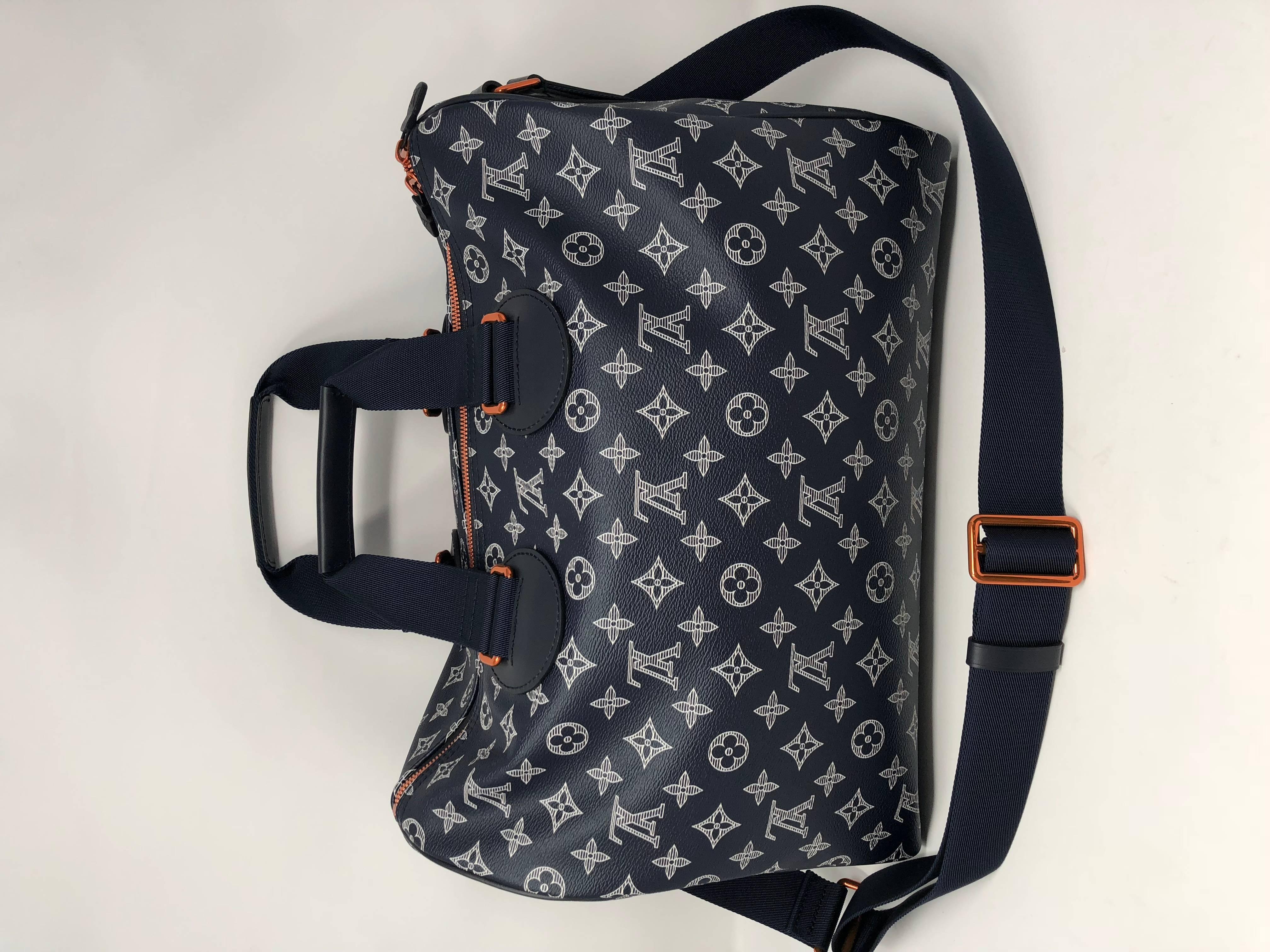 Louis Vuitton Speedy 40 Upside Down Bandouliere In New Condition In Athens, GA