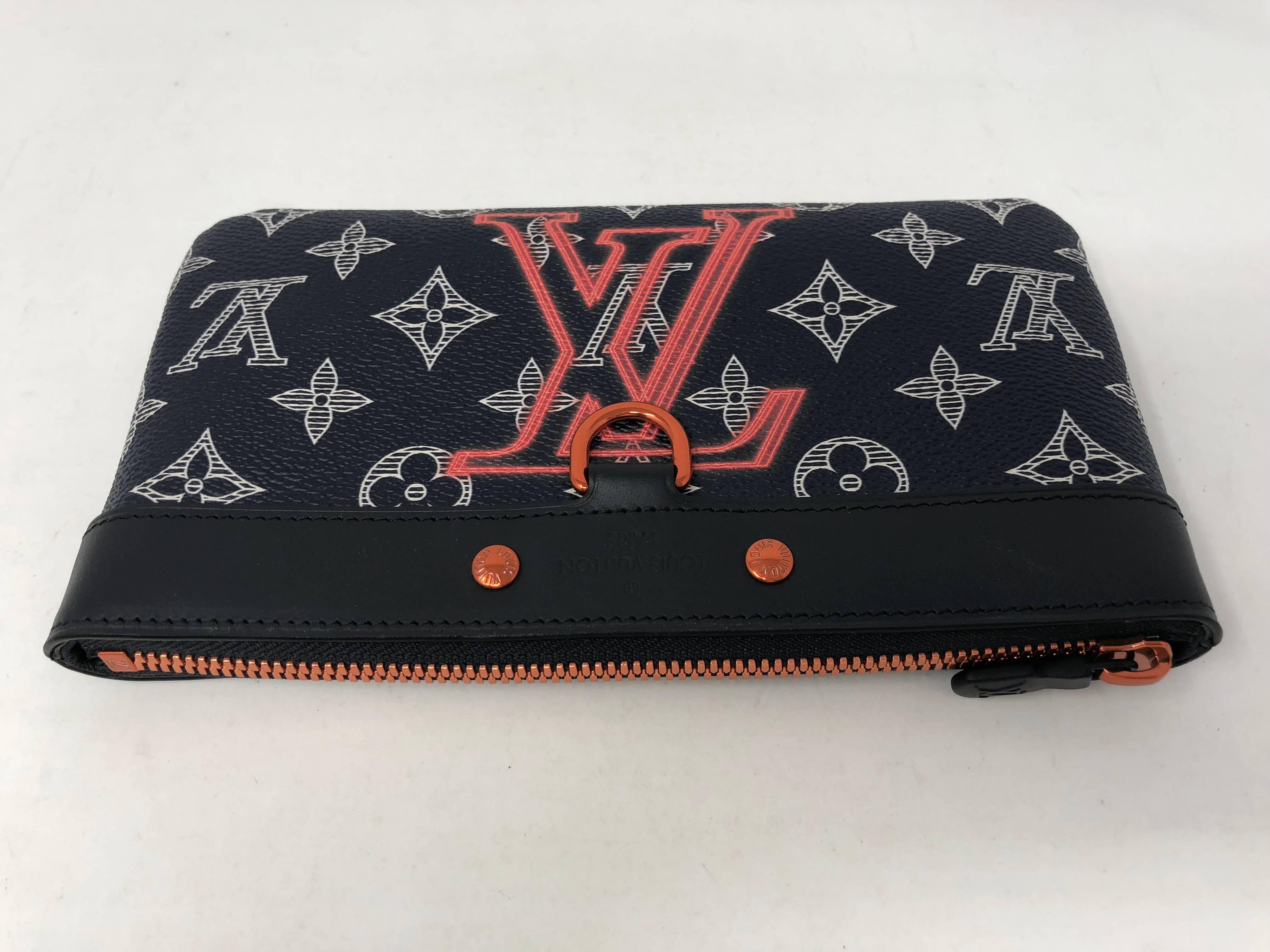 Bolso Louis Vuitton Pochette Appollo Upside Down Negro