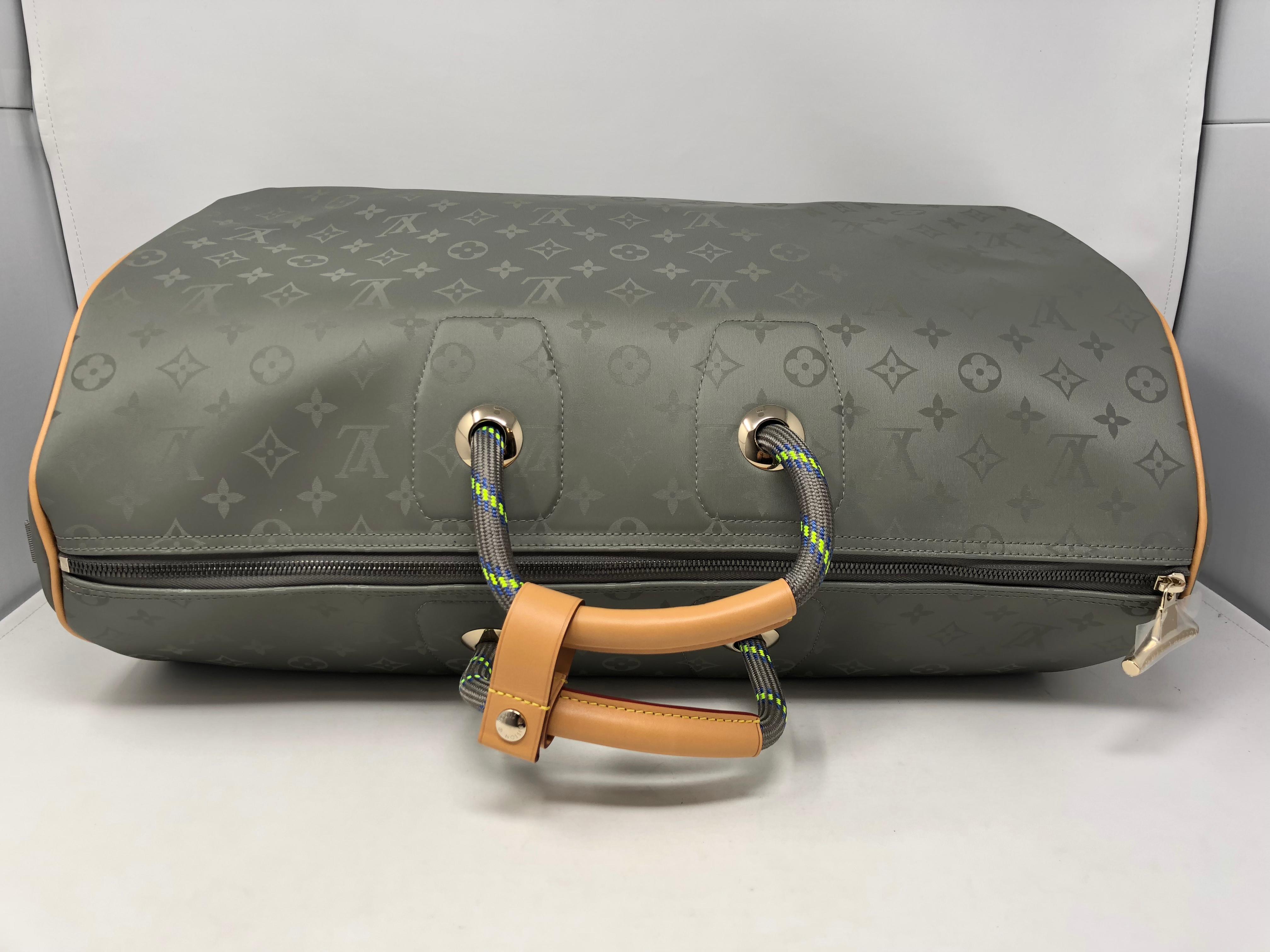Louis Vuitton Titanium 50 Grey Keepall Bandouliere 3