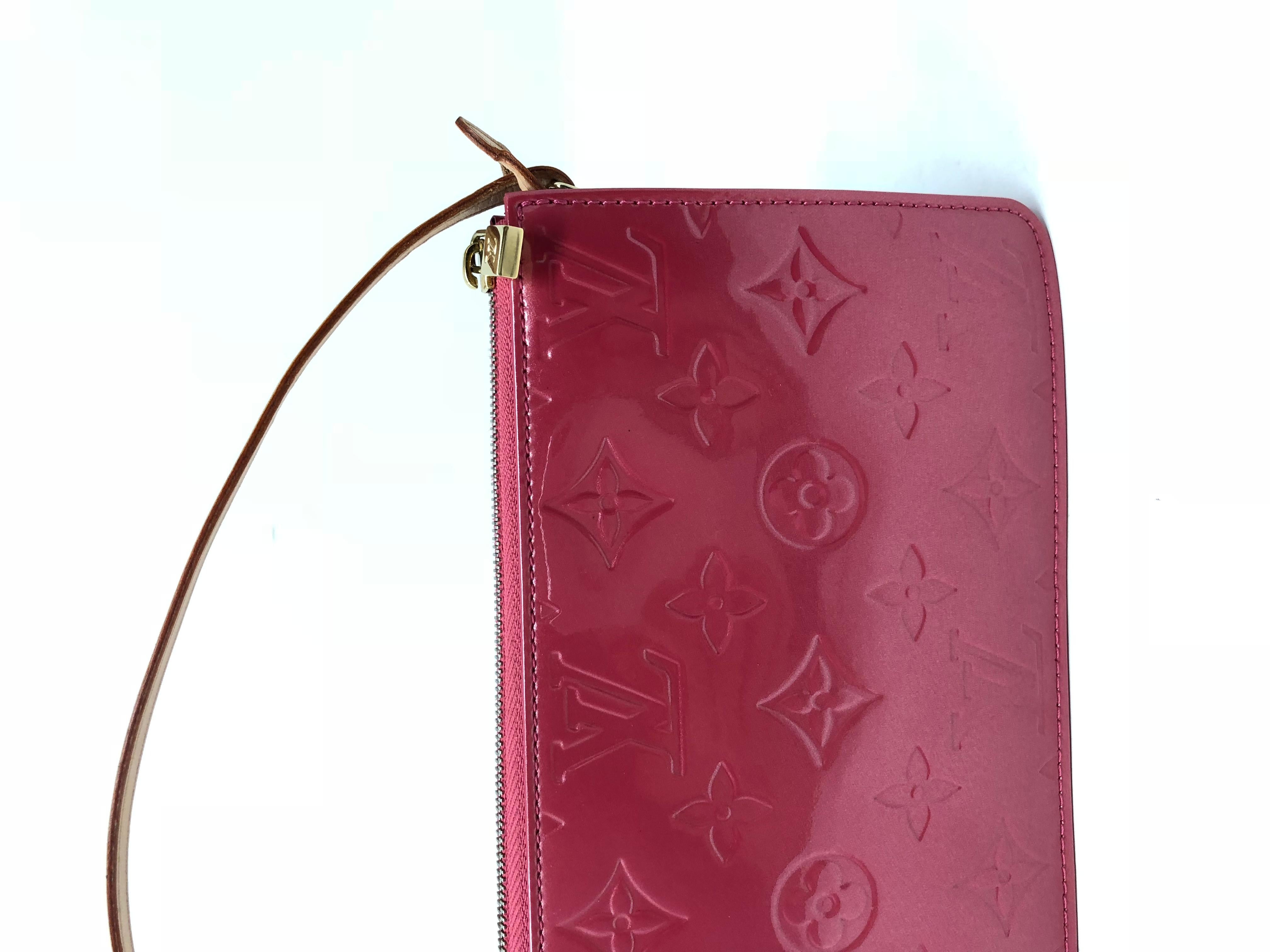 Women's or Men's Louis Vuitton Lexington Pink Vernis Pochette