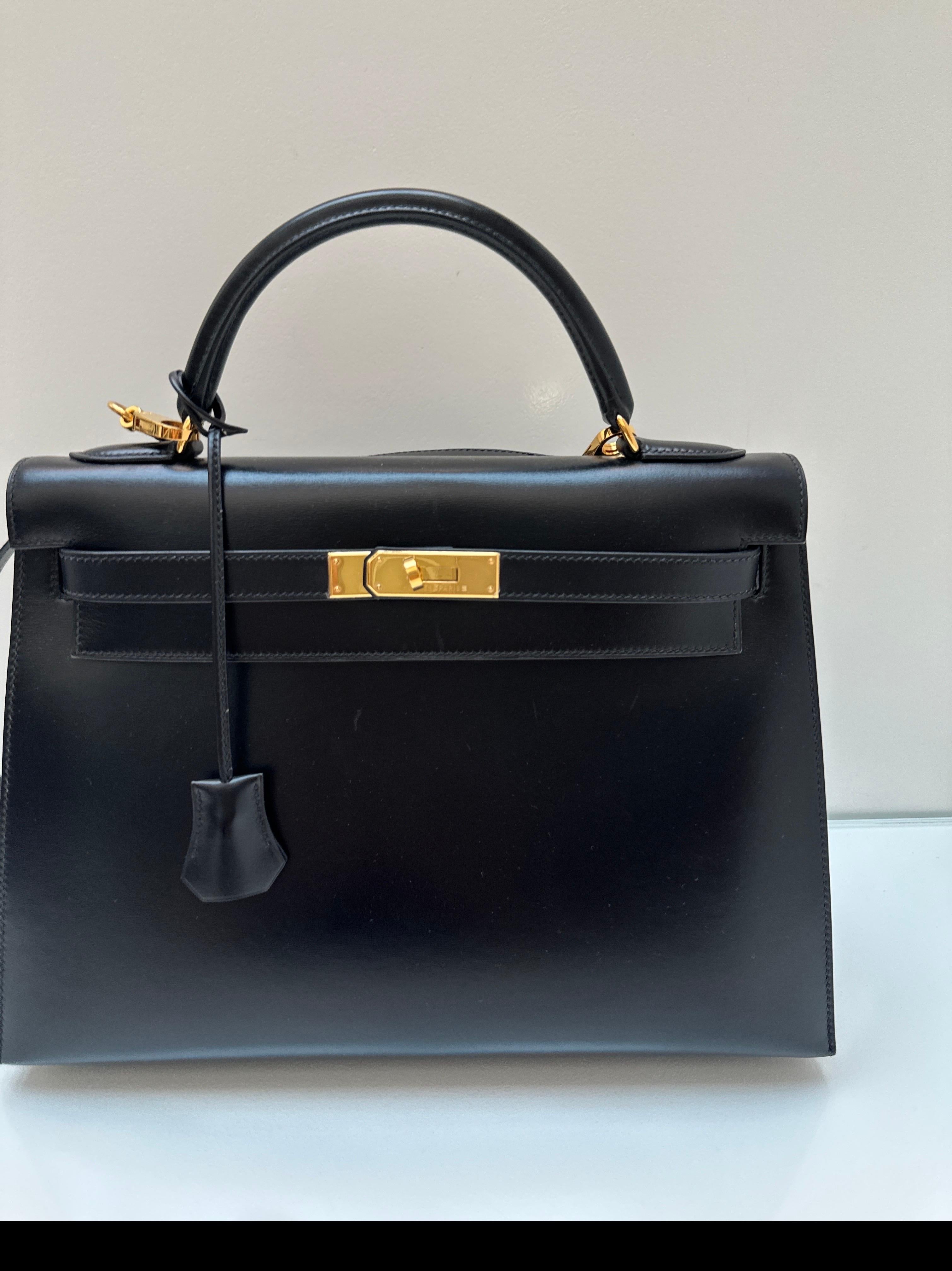 Schwarze Kelly 32 Tasche von Hermès für Damen oder Herren im Angebot