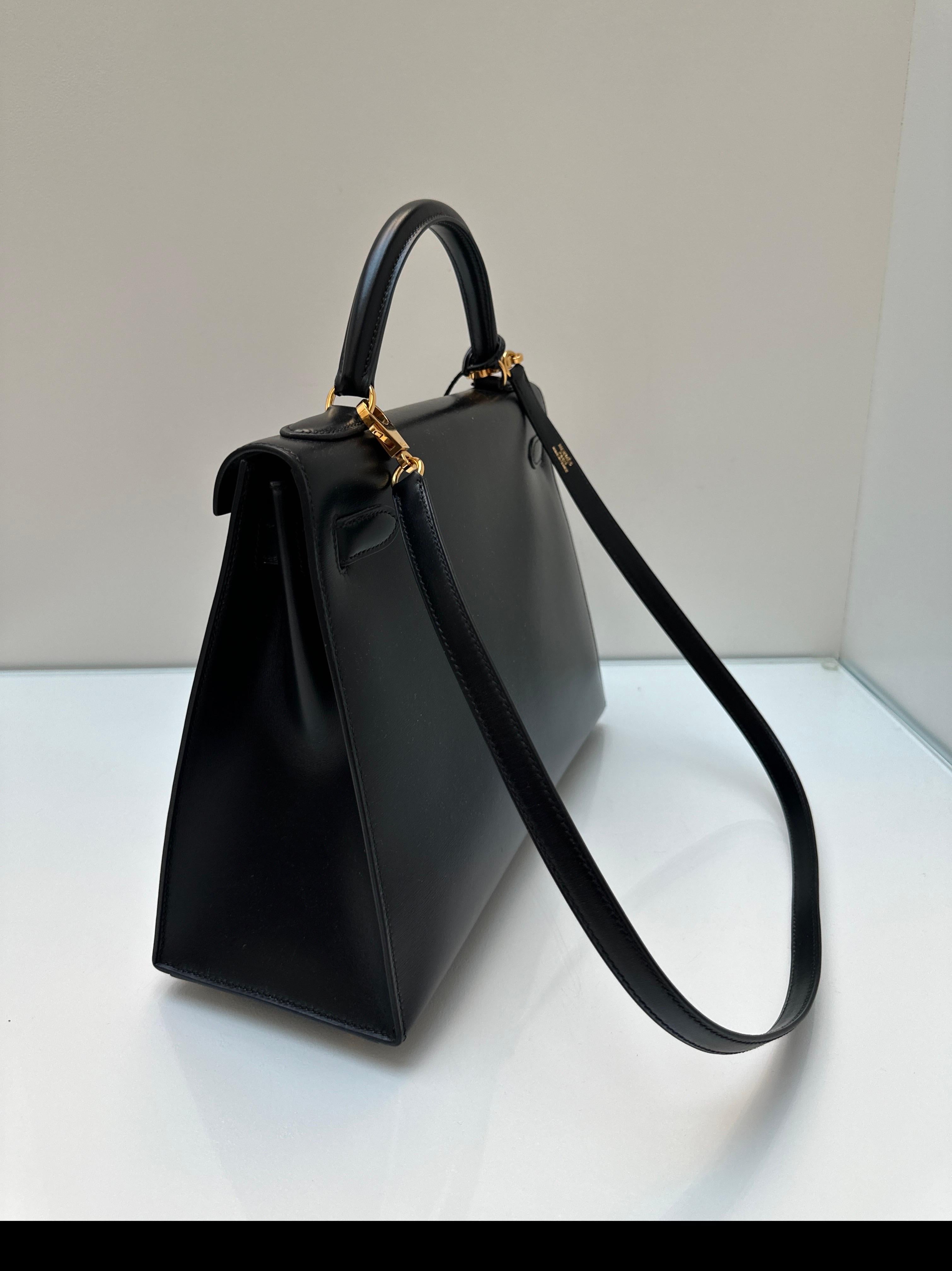 Schwarze Kelly 32 Tasche von Hermès im Angebot 5