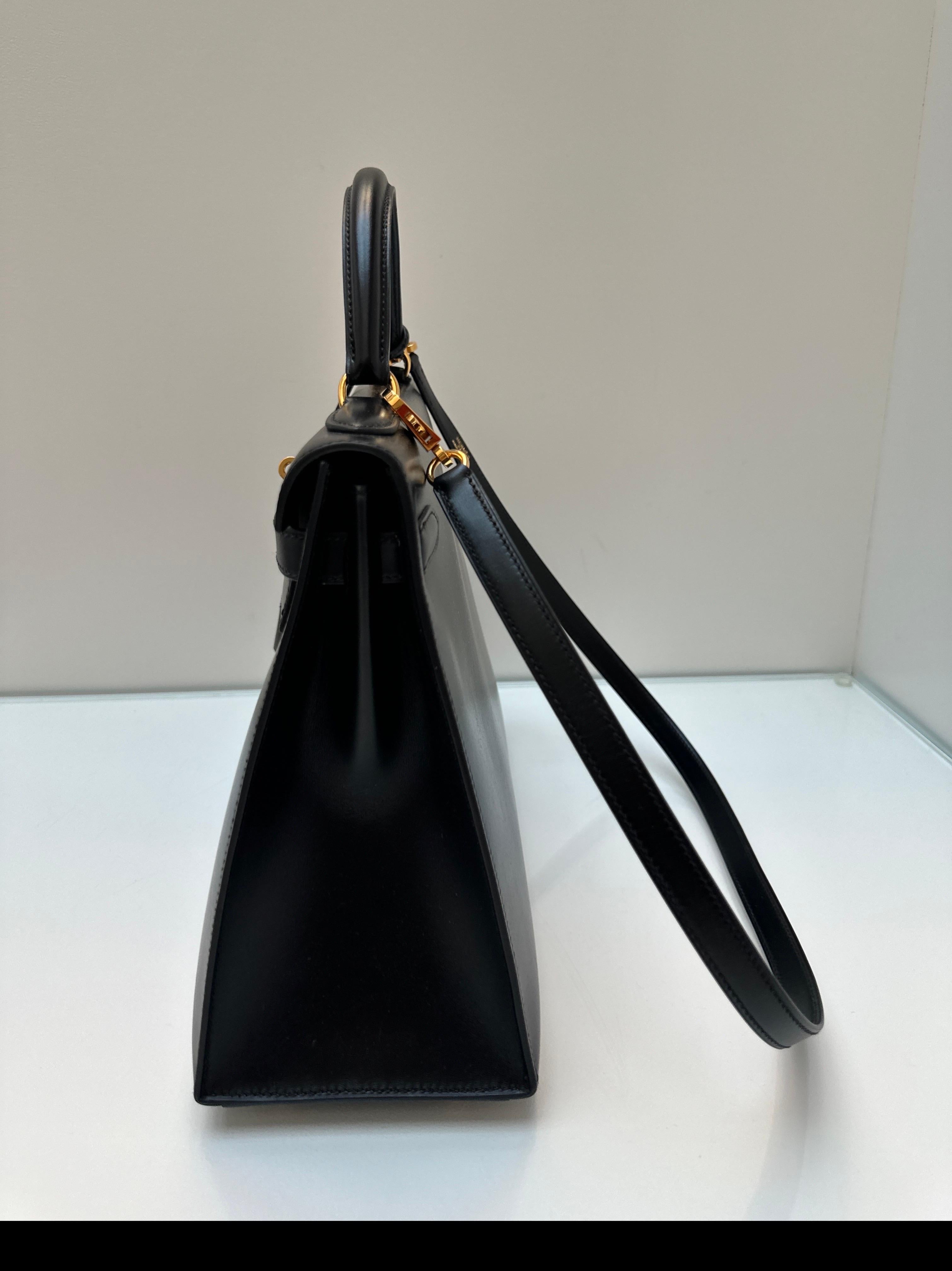 Schwarze Kelly 32 Tasche von Hermès im Angebot 6