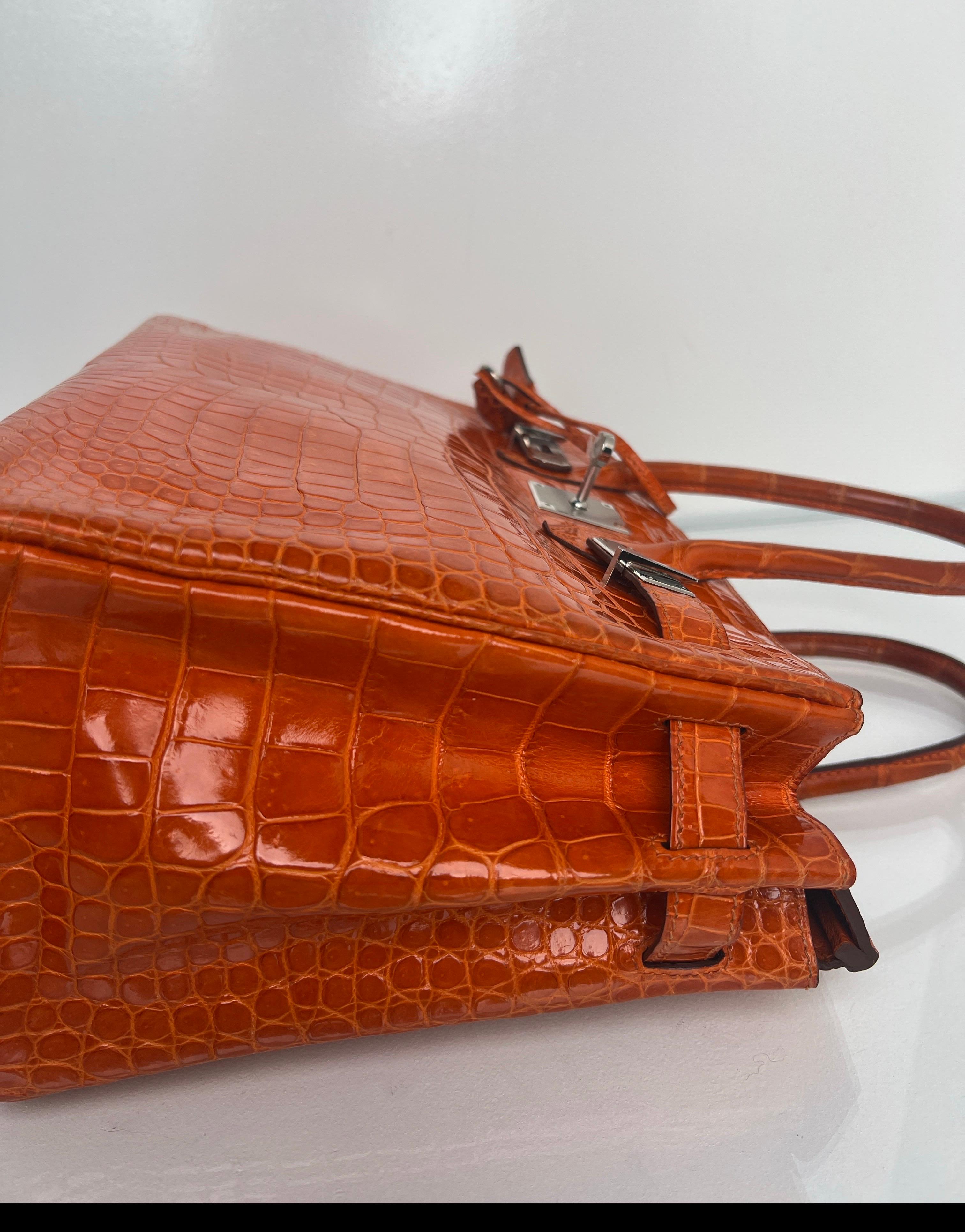 Hermes Sac Birkin 30 en crocodile orange brillant en vente 7