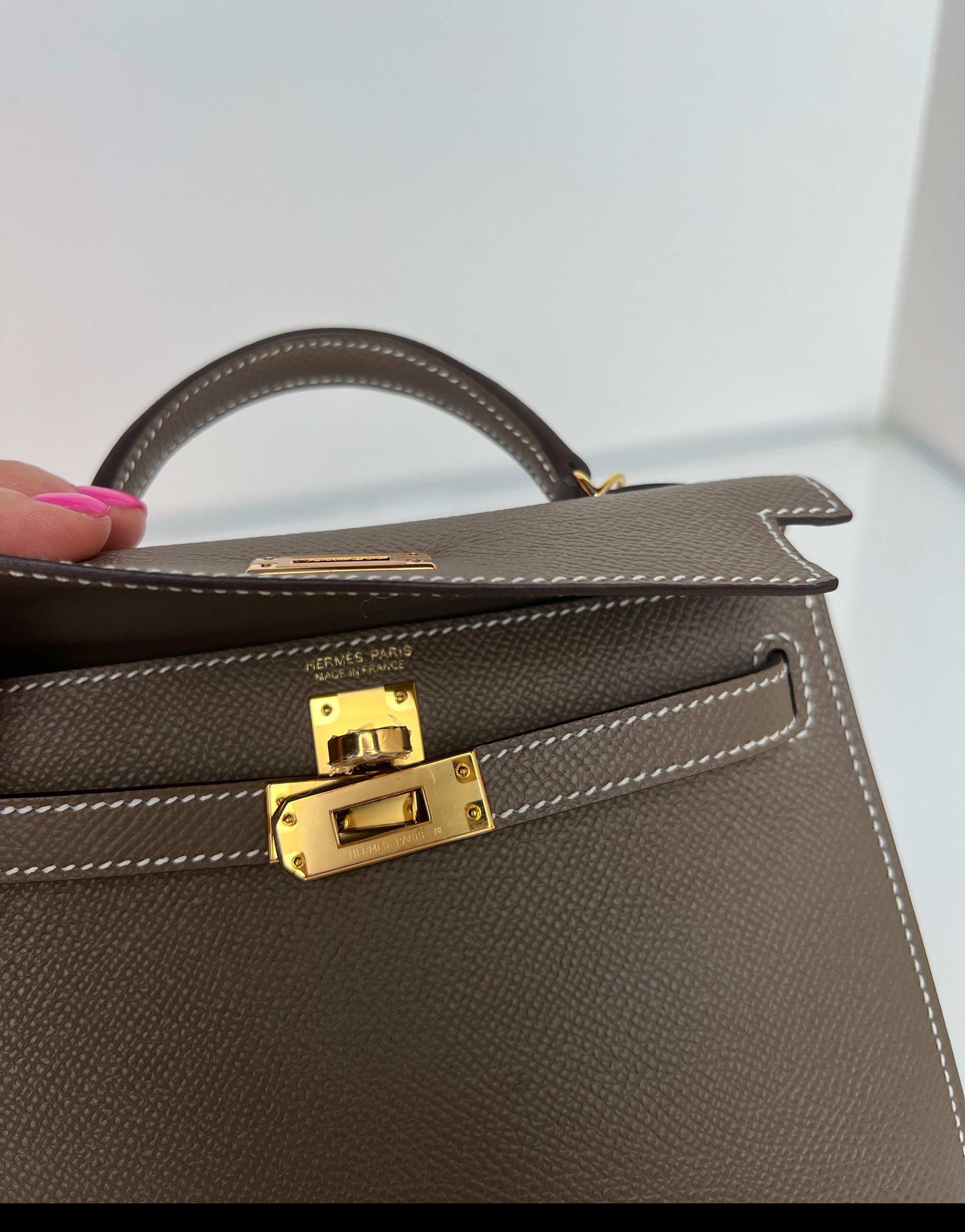Hermes Etoupe Mini Kelly Bag en vente 1