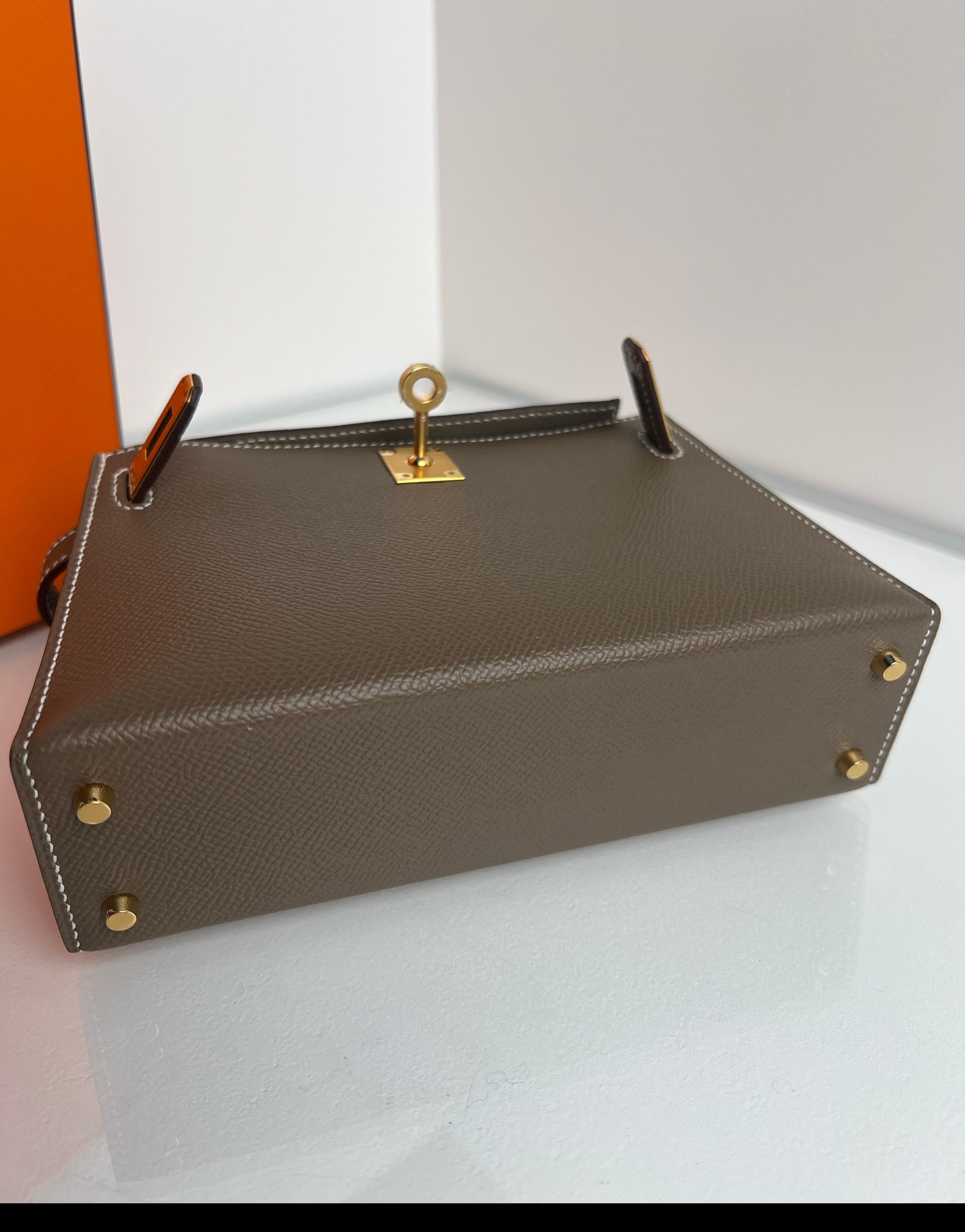 Hermes Etoupe Mini Kelly Bag en vente 14
