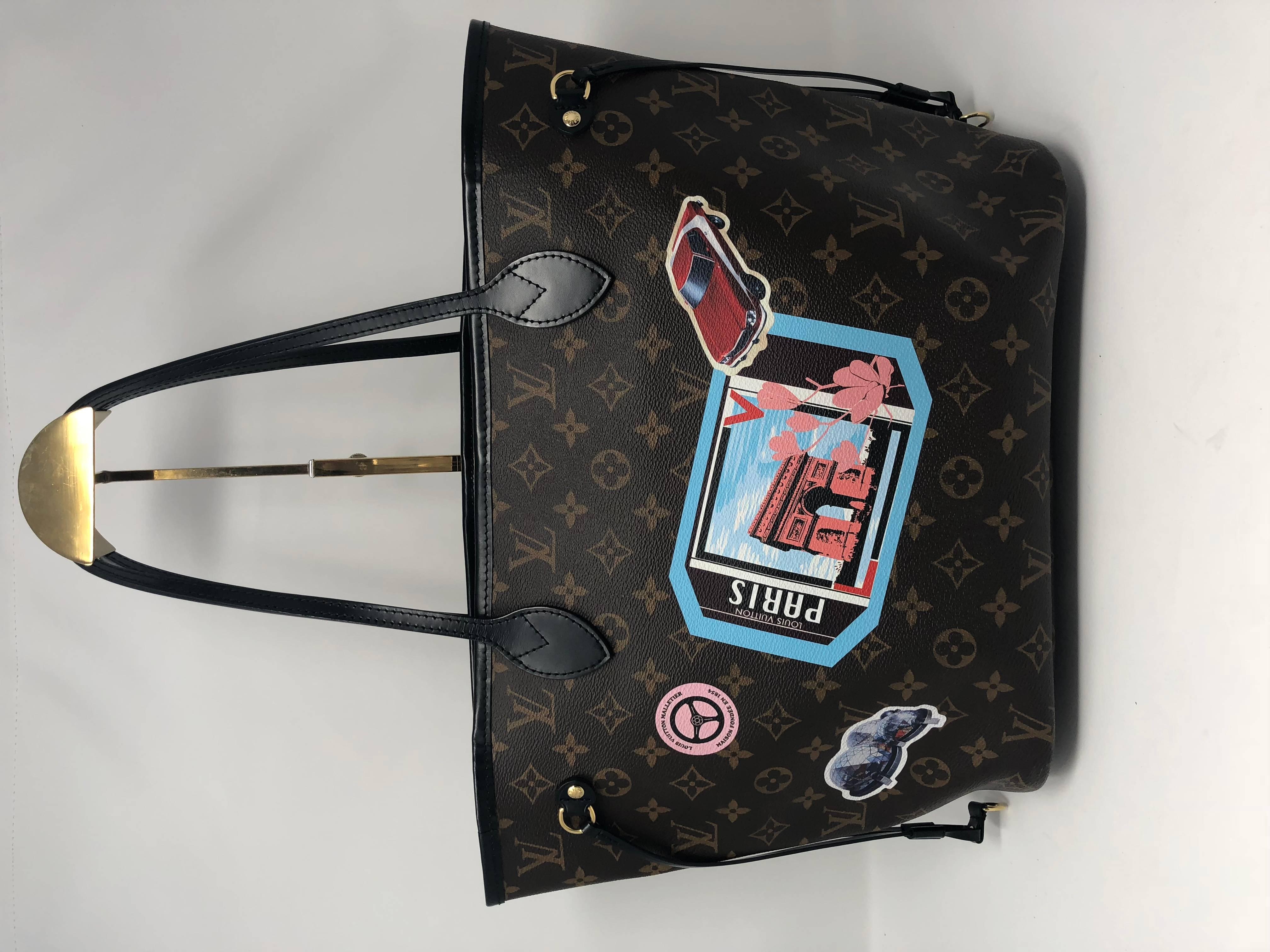 LV World Tour Neverfull MM In Excellent Condition In Athens, GA