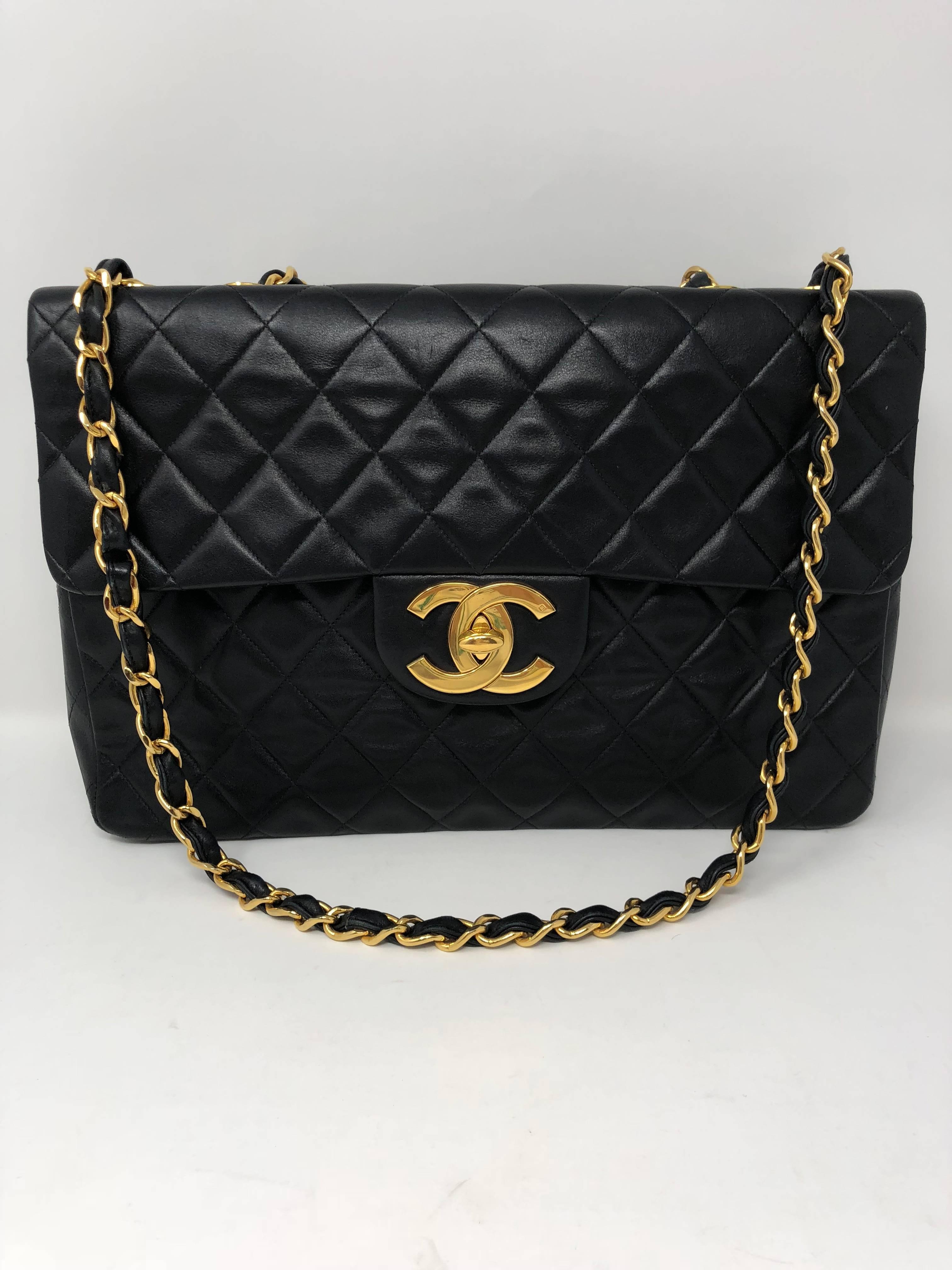 Vintage Chanel Maxi Single Flap bag in lambskin leather. Soft and buttery leather in mint condition. Over 13