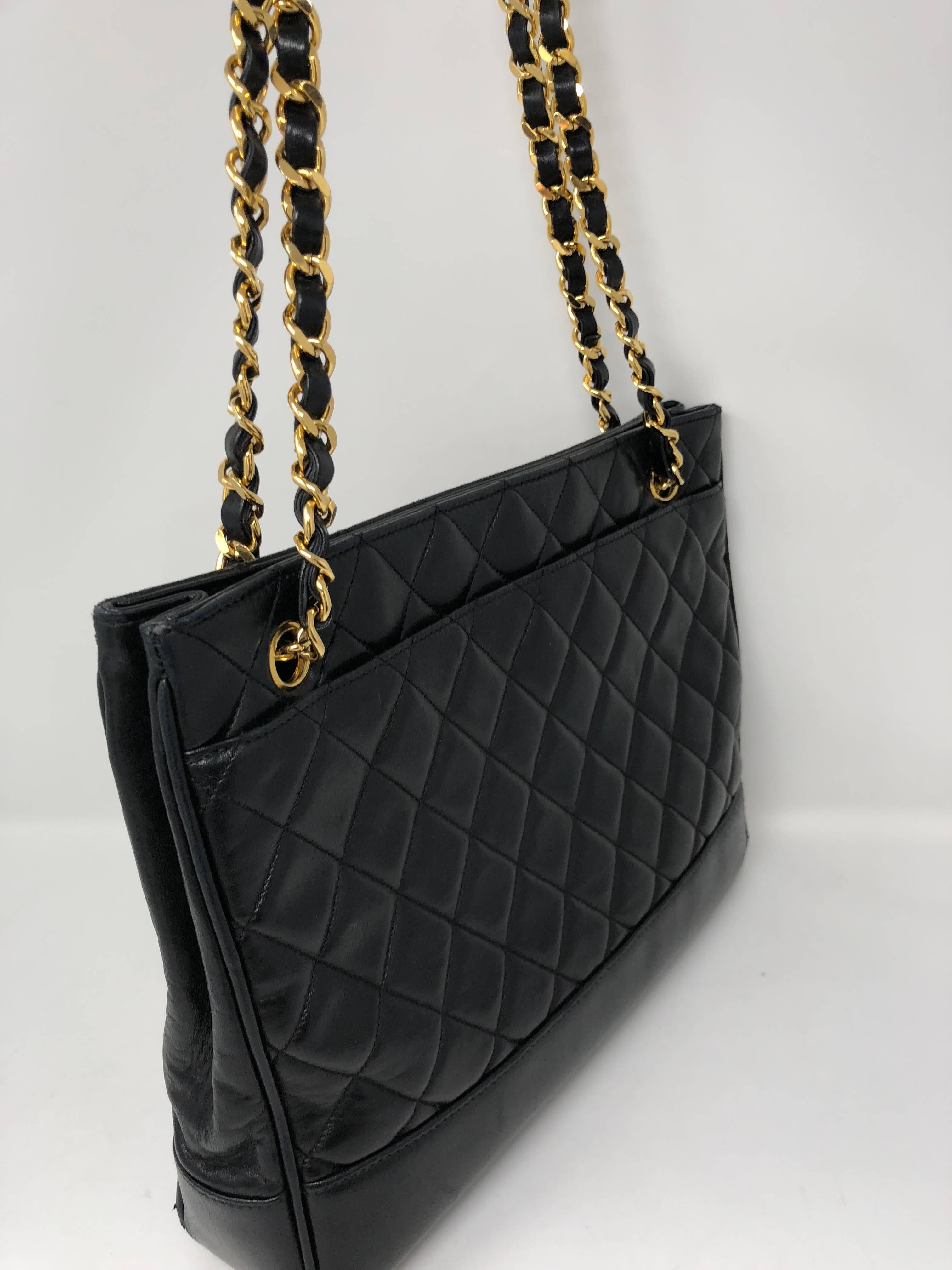 Chanel Tote Bag lambskin In Excellent Condition In Athens, GA