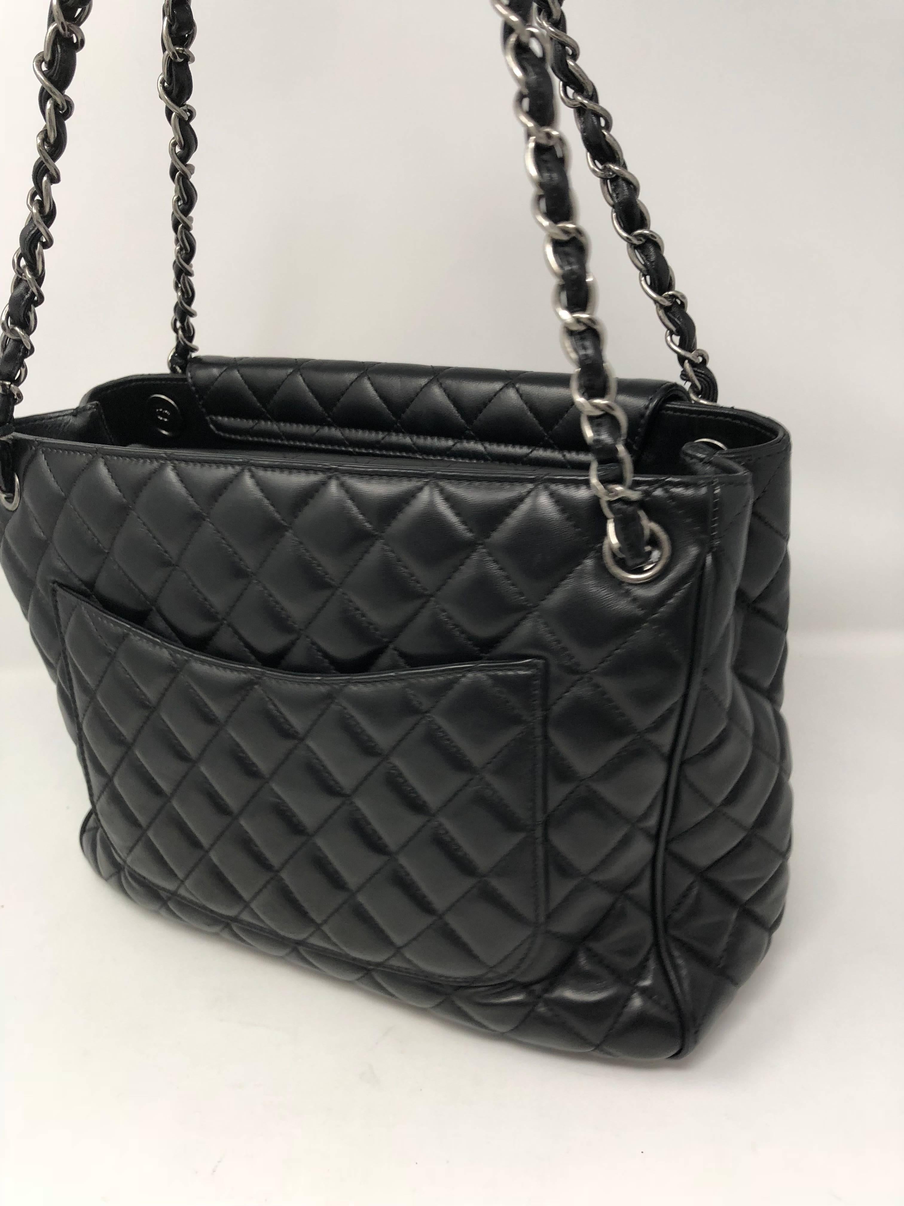 Chanel Black Lambskin Tote In Excellent Condition In Athens, GA