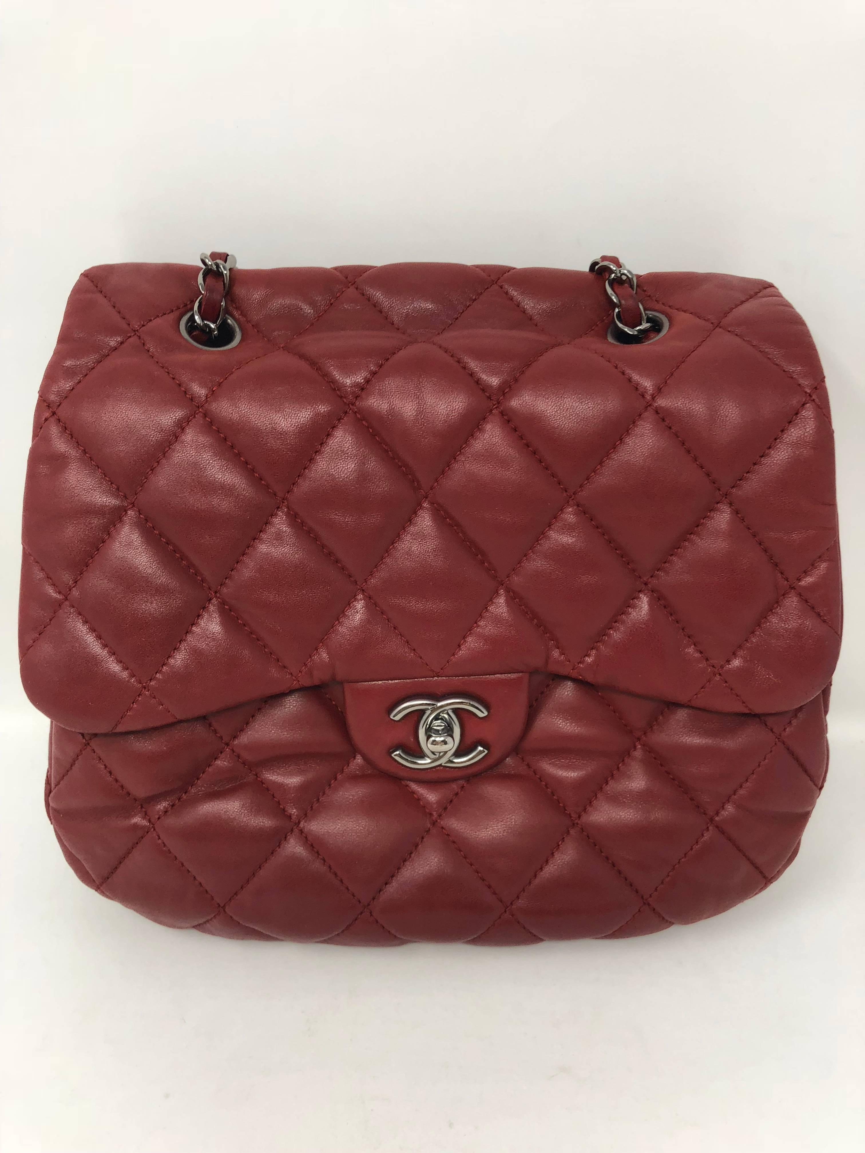 Chanel Rote Blasenledertasche 1